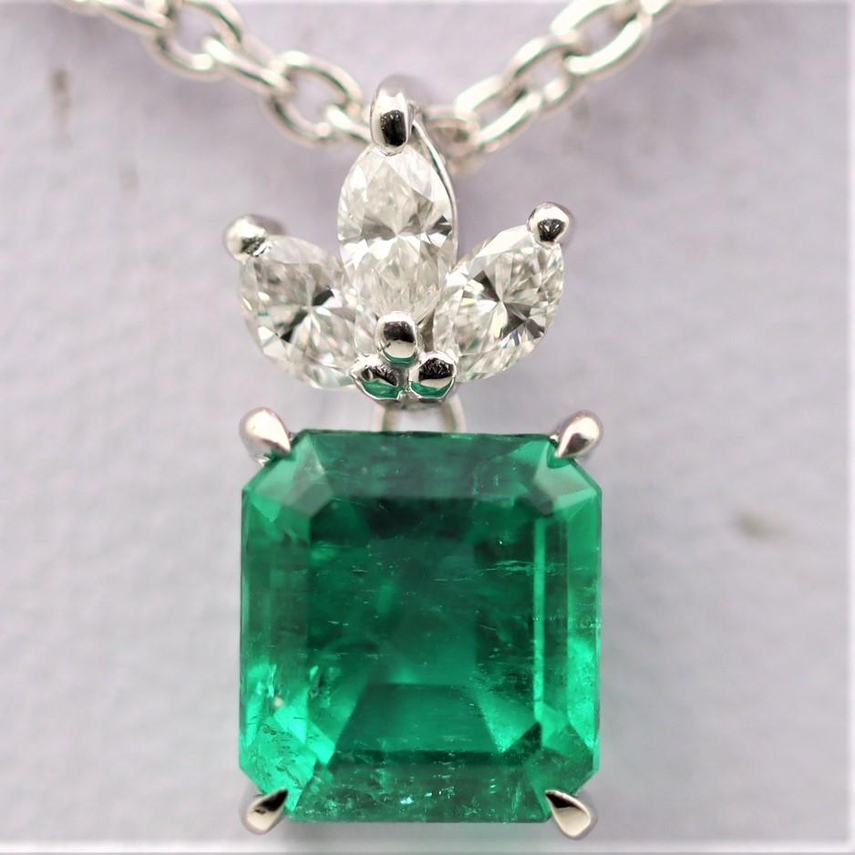 emerald necklace platinum
