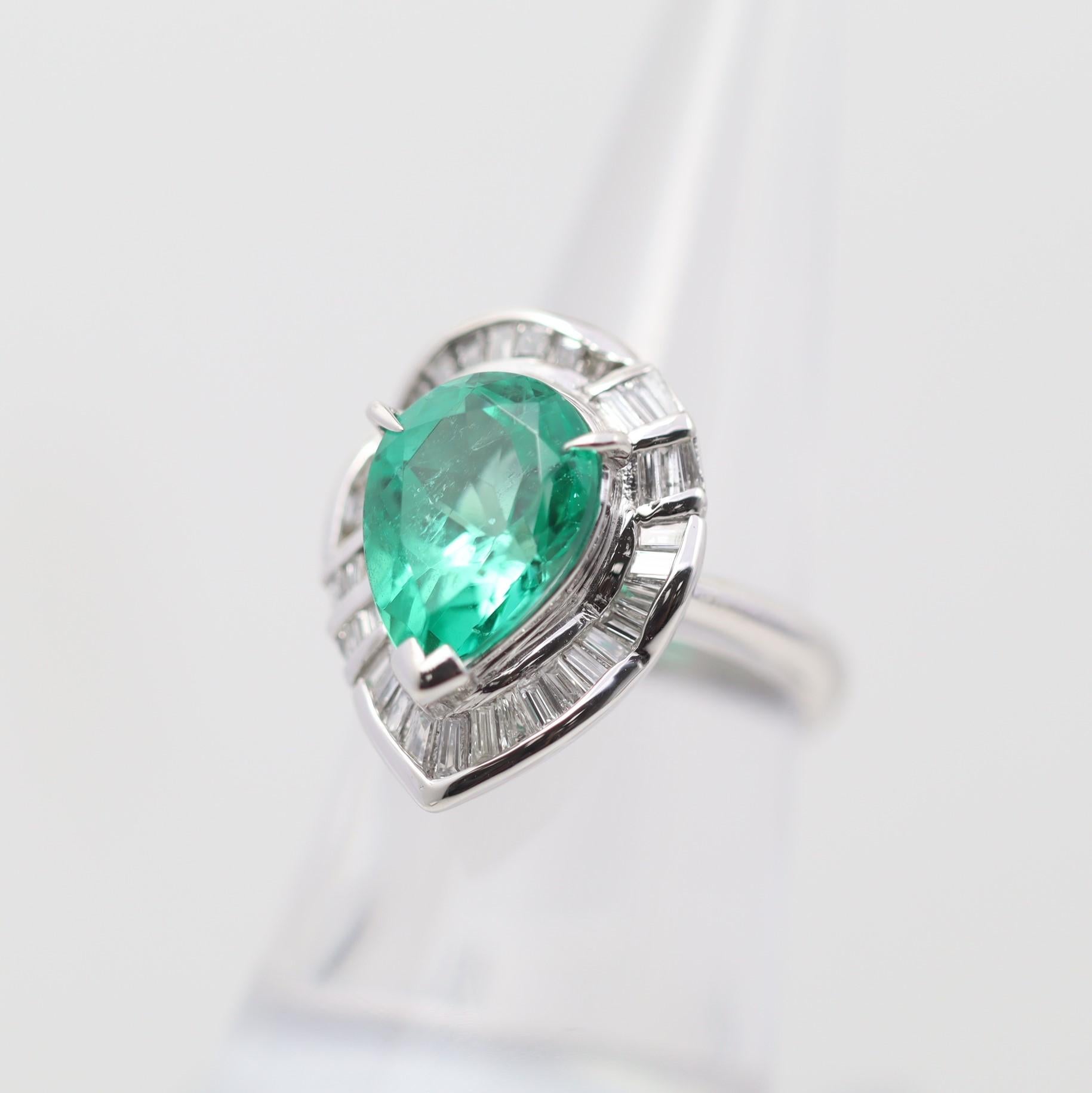 Fine Colombian Emerald Diamond Platinum Ring, GIA Certified For Sale 7
