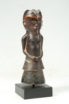 Fine Congo Mbala carved wood figure, Early 20th century, Africa