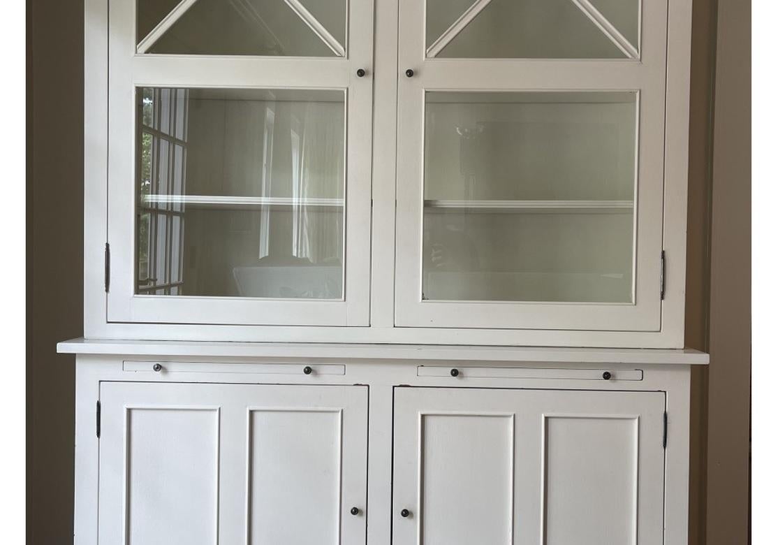 Fine Contemporary White Painted Bookshelf Cabinet  (Moderne) im Angebot