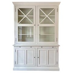 Fine Contemporary White Painted Bookshelf Cabinet 