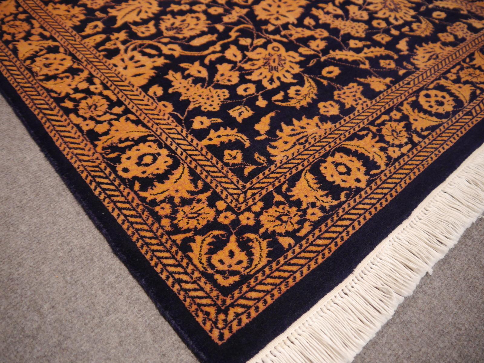 Fine Contemporary Wool and Silk Srinagar Carpet For Sale 1