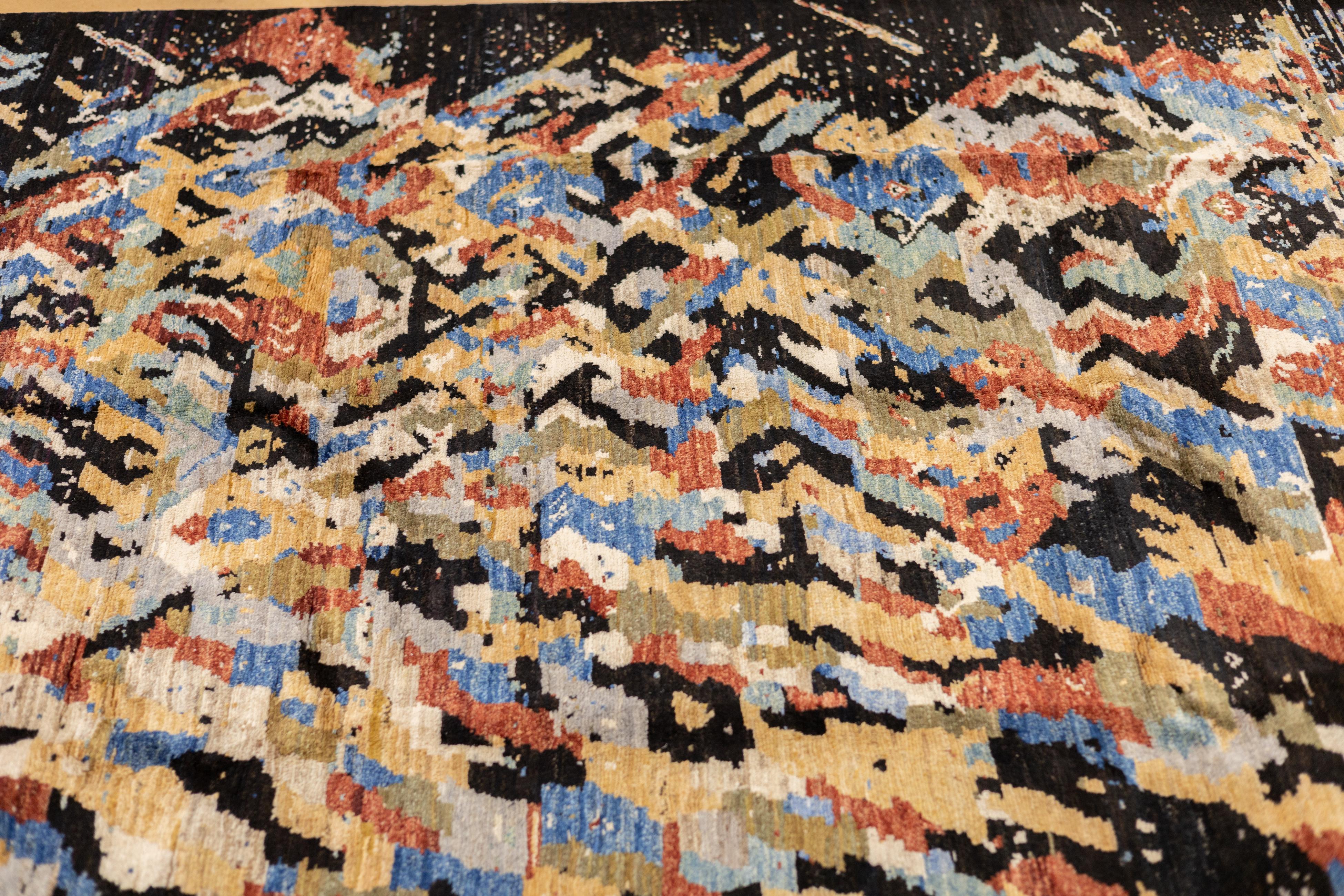 Fine Contemporary Wool Rug 5'5