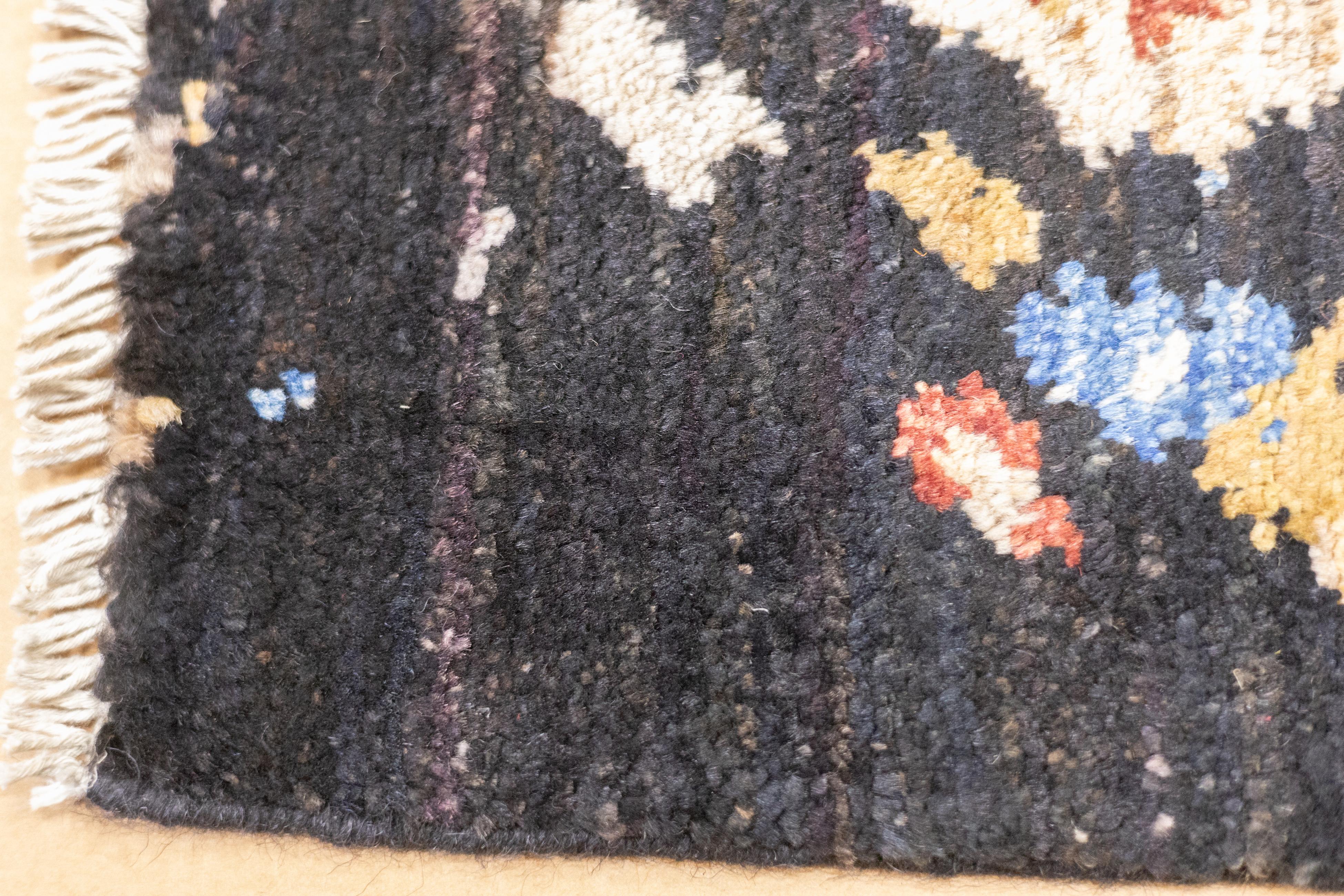 Fine Contemporary Wool Rug 5'5