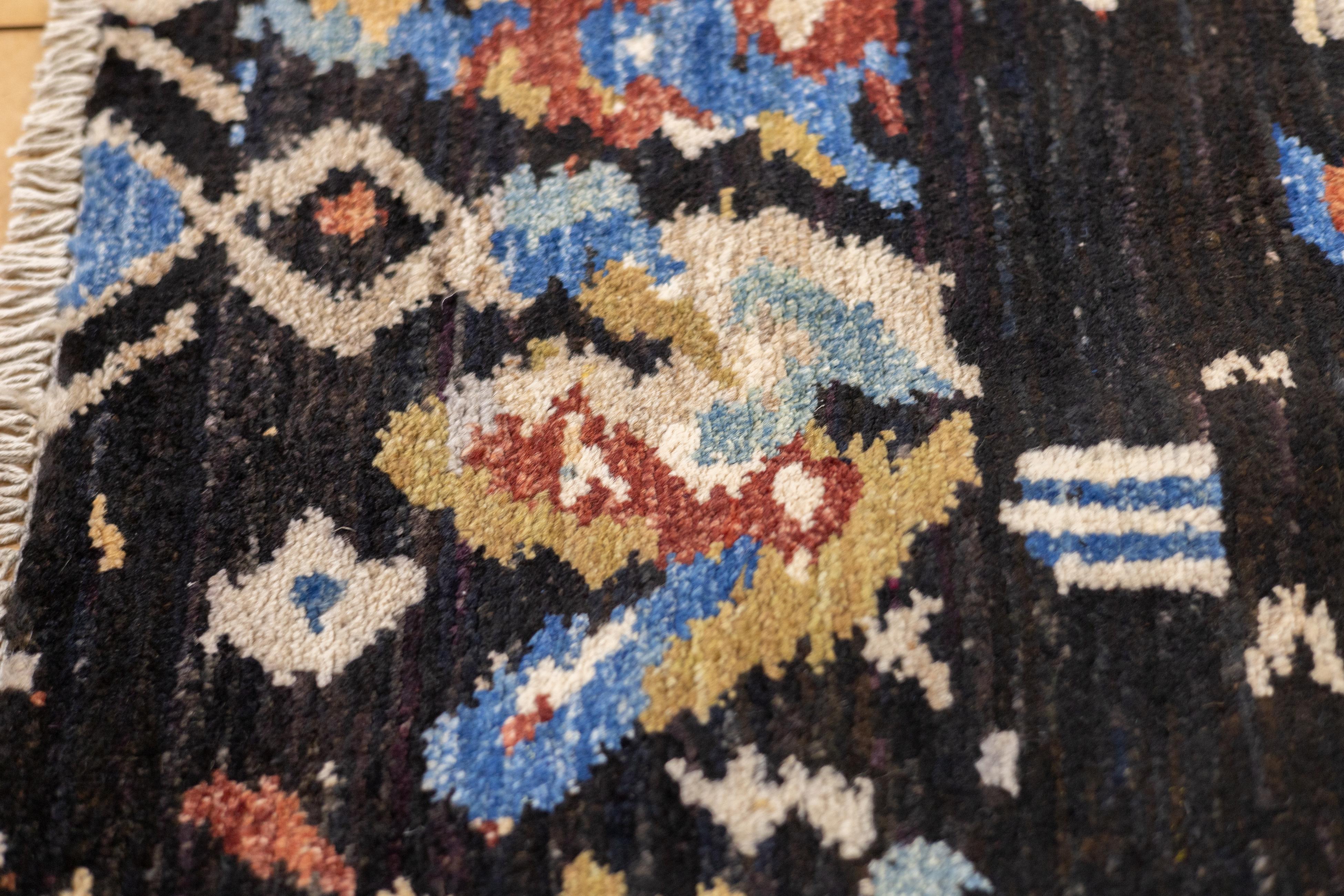 Fine Contemporary Wool Rug 5'5