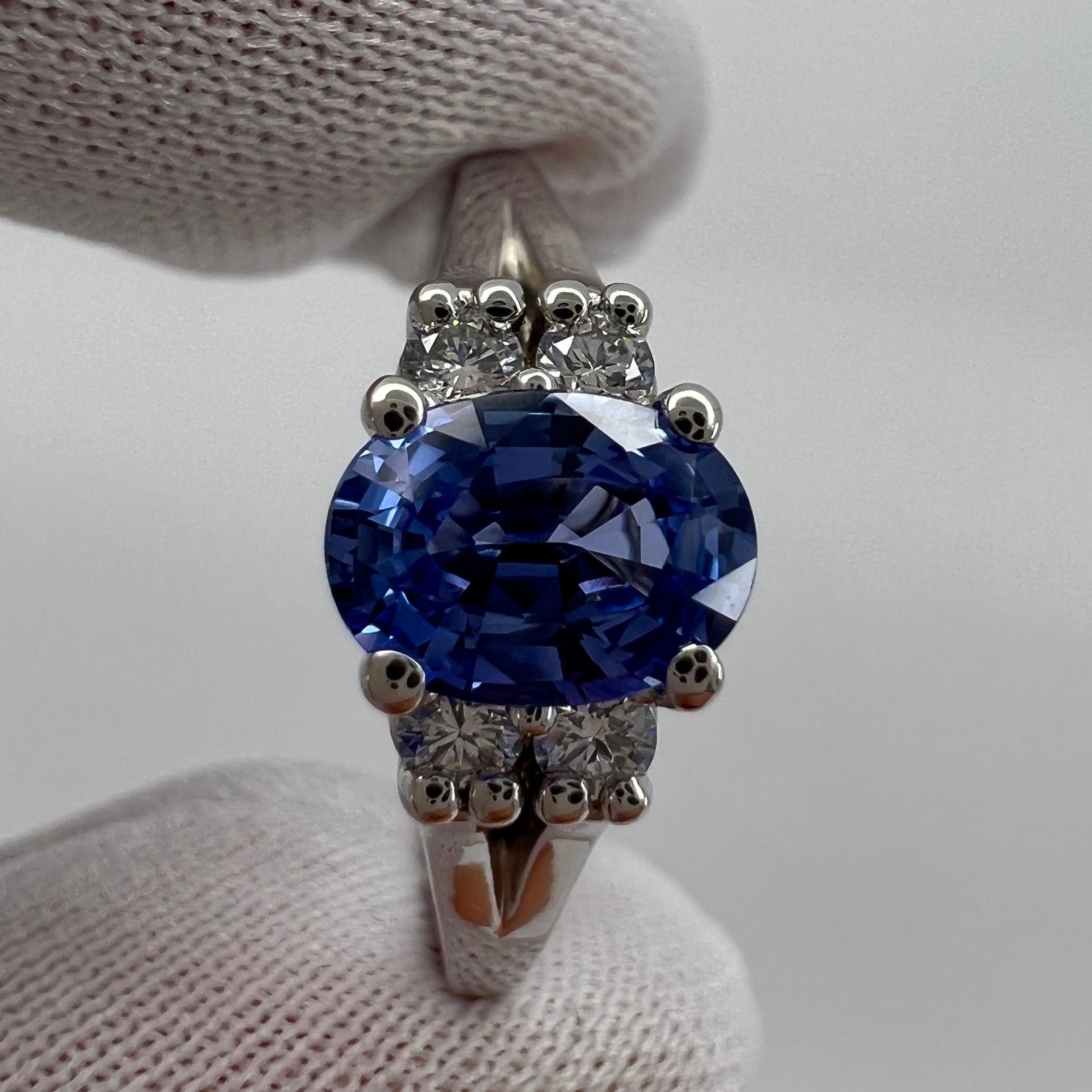 Fine Cornflower Blue Ceylon Sapphire And Diamond 1.06ct Oval 18k White Gold Ring For Sale 7