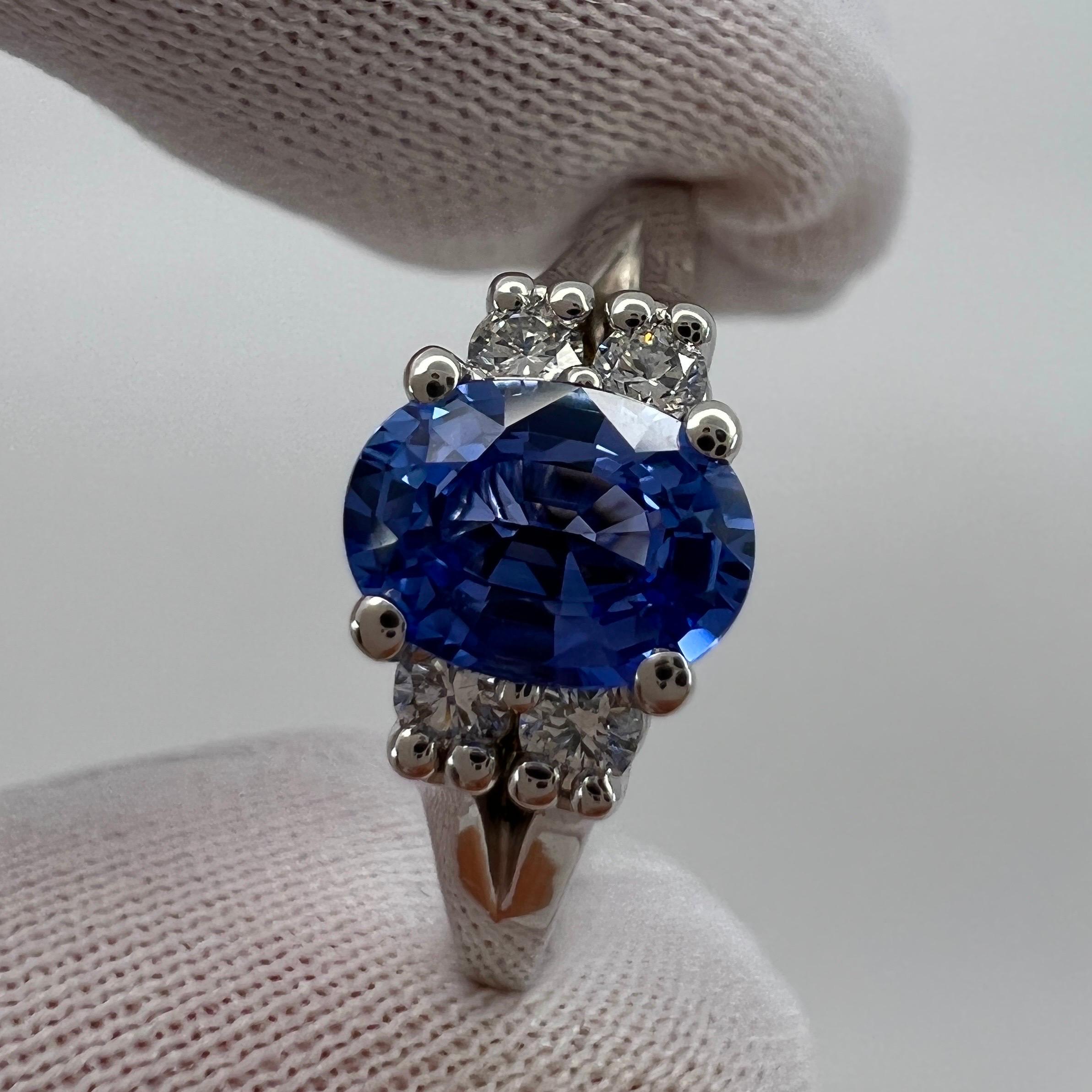 Fine Cornflower Blue Ceylon Sapphire And Diamond 1.06ct Oval 18k White Gold Ring For Sale 8