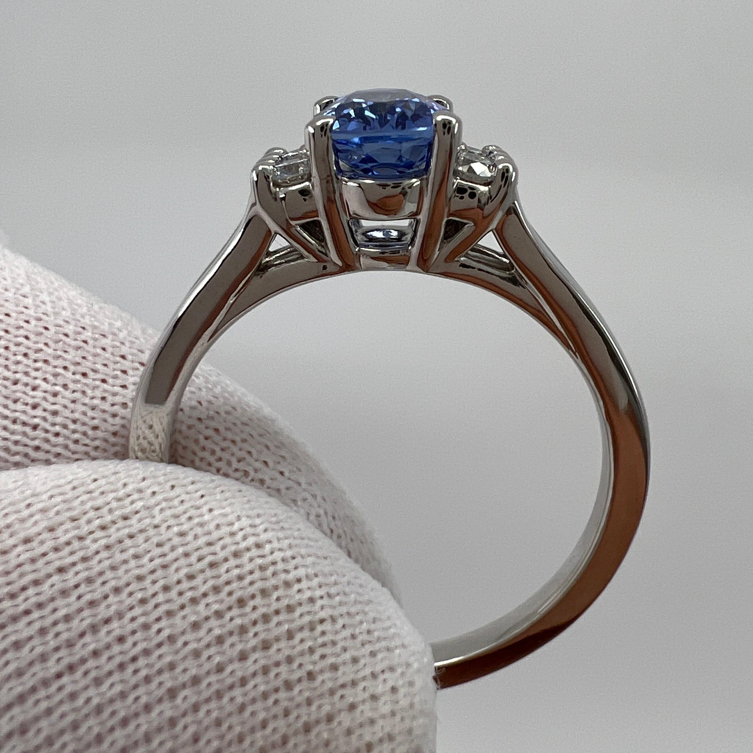 Fine Cornflower Blue Ceylon Sapphire And Diamond 1.06ct Oval 18k White Gold Ring For Sale 4