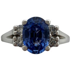 Fine Cornflower Blue Ceylon Sapphire And Diamond 1.06ct Oval 18k White Gold Ring