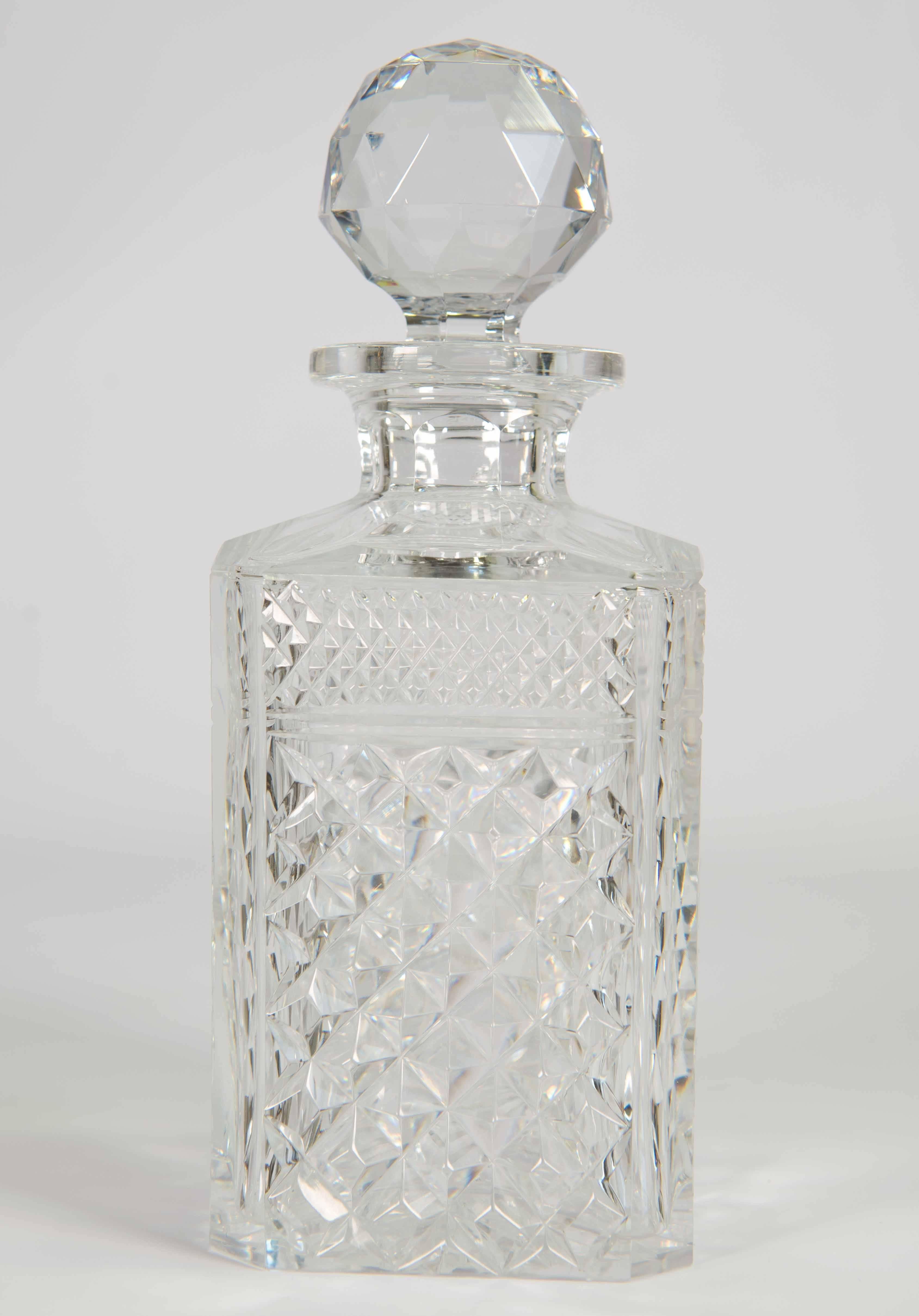 Fine Crystal Glass Decanter with Etched Glass In Excellent Condition In Wingene, BE