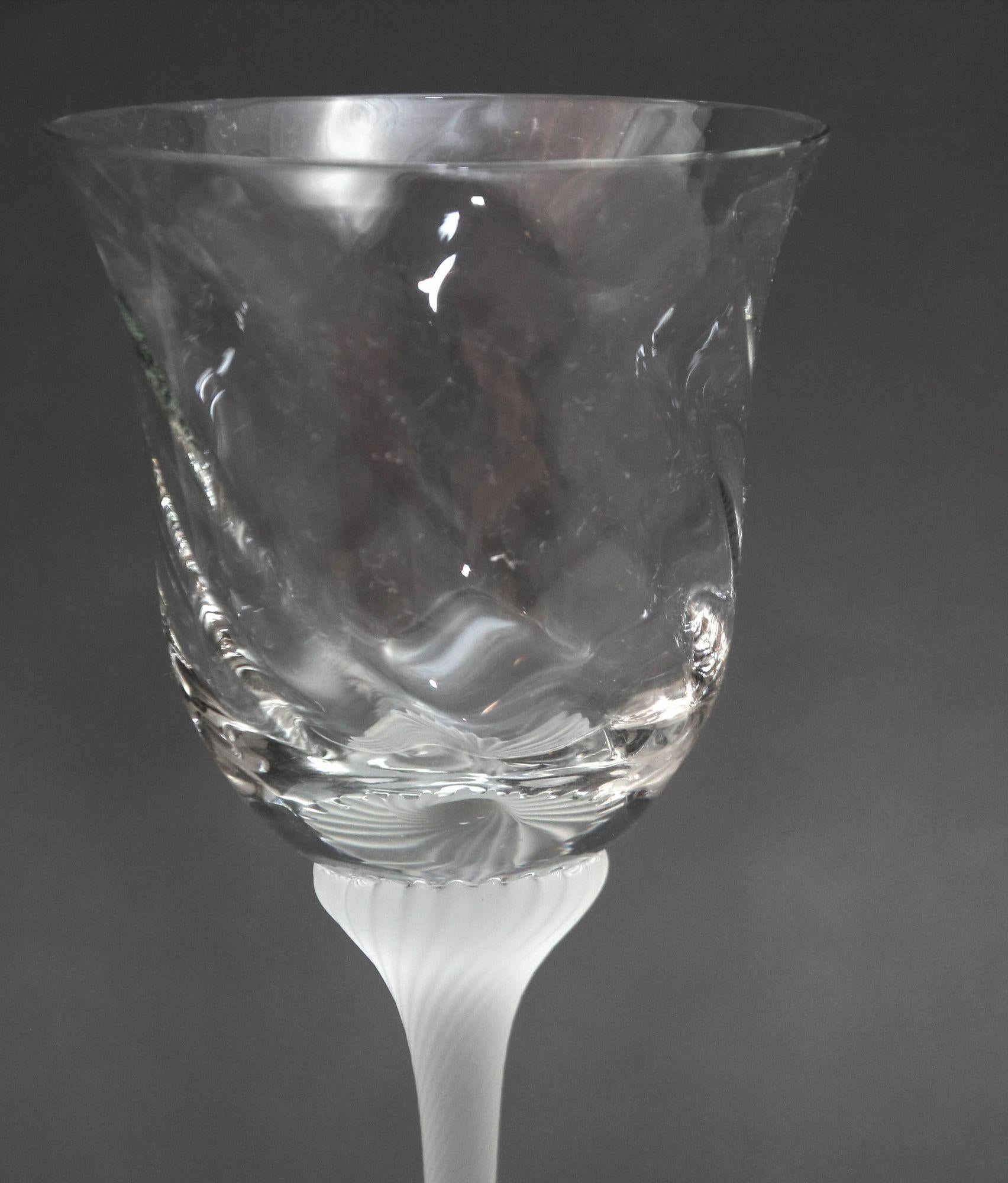 Fine Crystal Stemware Frosted Swirl Wine Goblets Set of 4 In Good Condition For Sale In North Hollywood, CA
