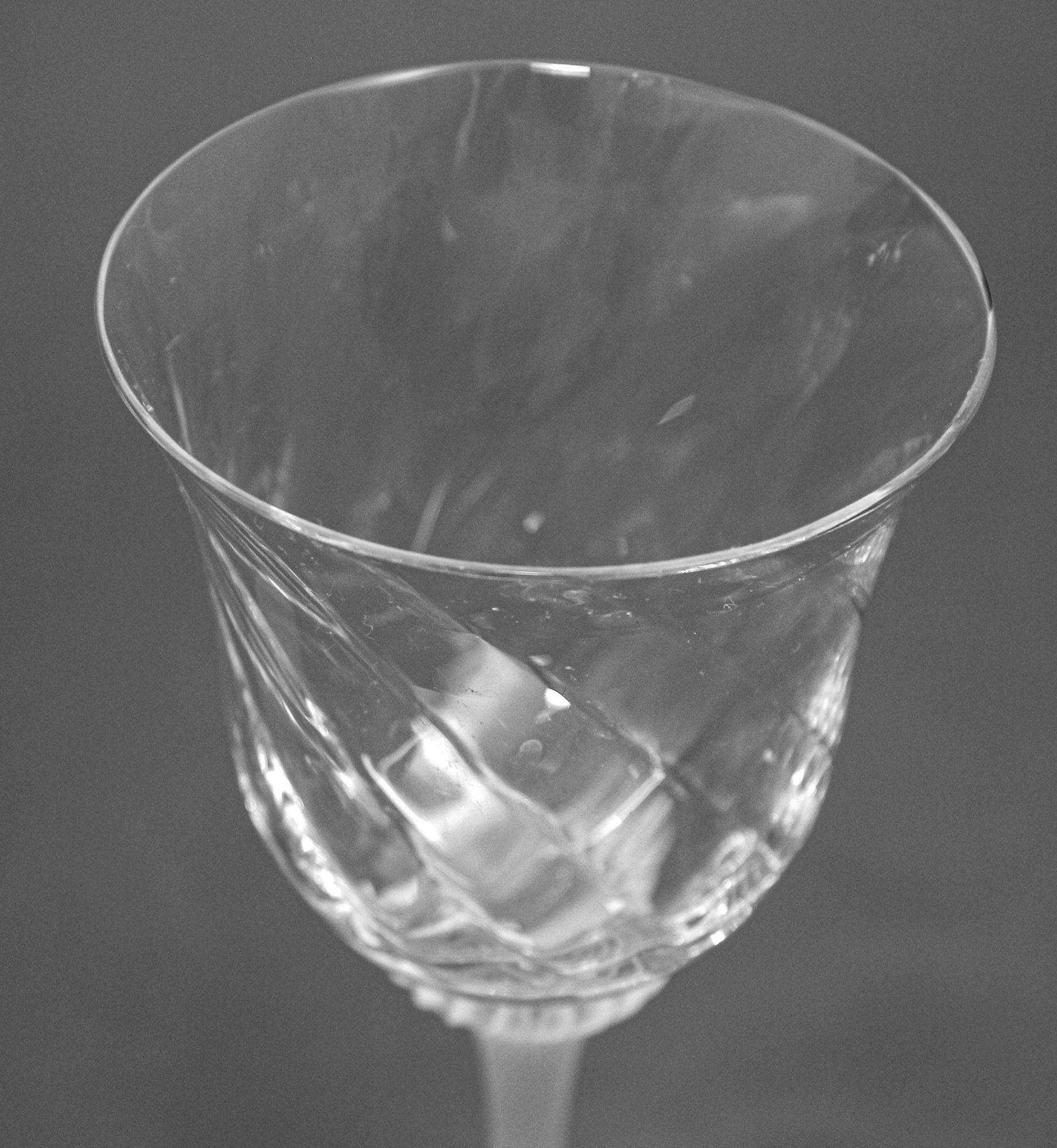Fine Crystal Stemware Frosted Swirl Wine Goblets Set of 4 For Sale 2