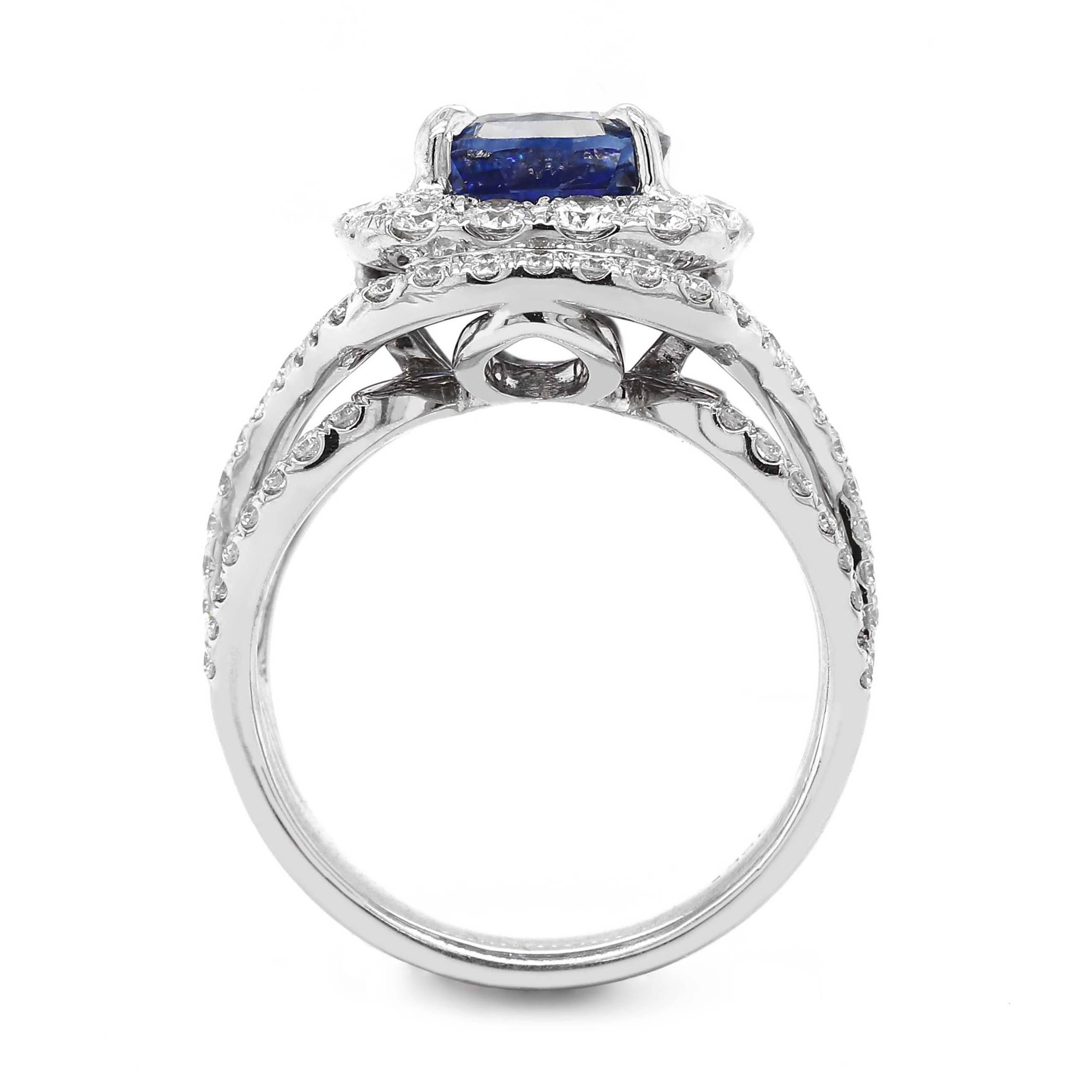 Fine Cushion Sapphire Ring In New Condition For Sale In Houston, TX