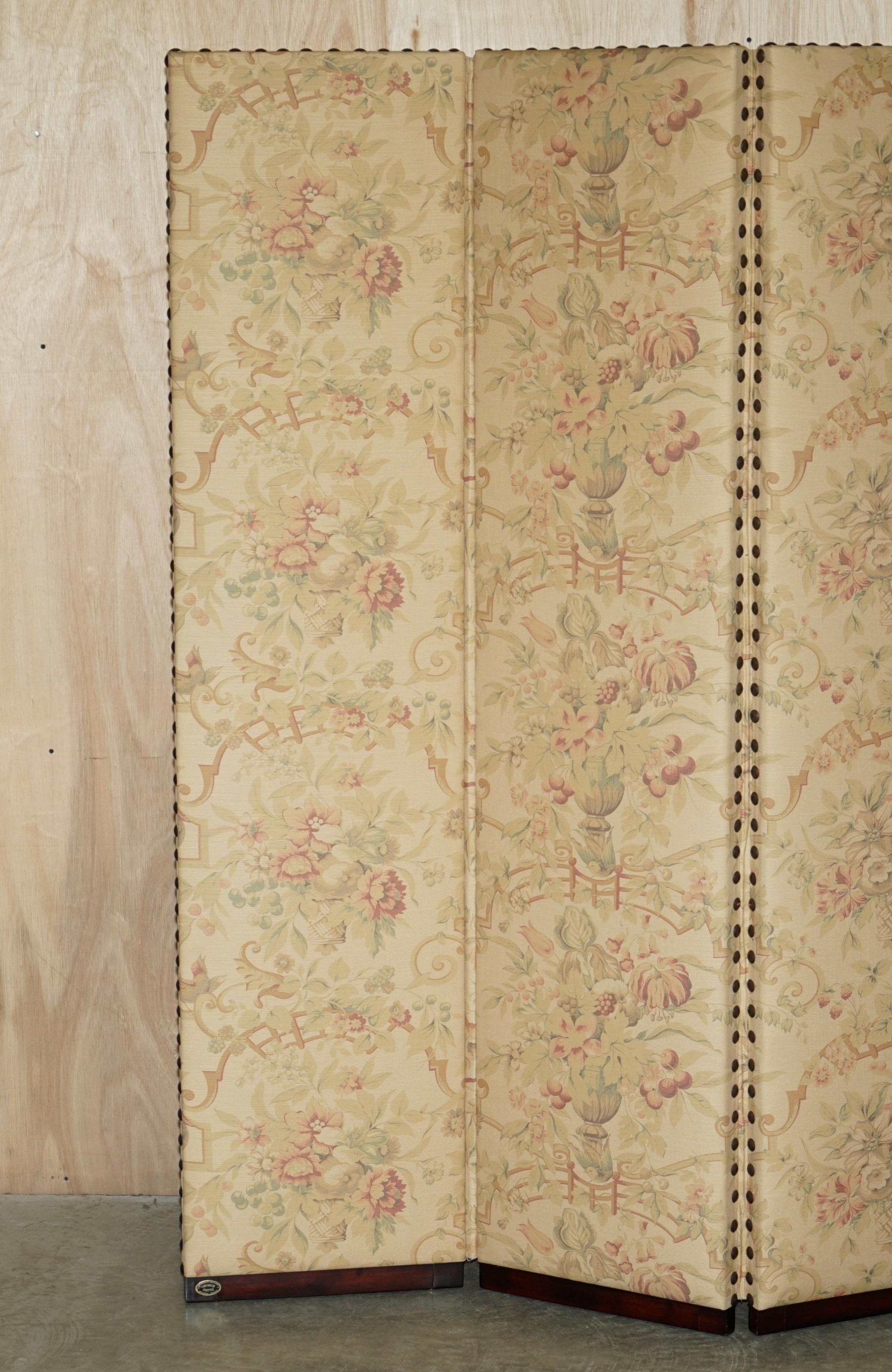 English Fine Custom Made George Smith Chelsea Hardwood & Floral Upholstered Room Divider For Sale