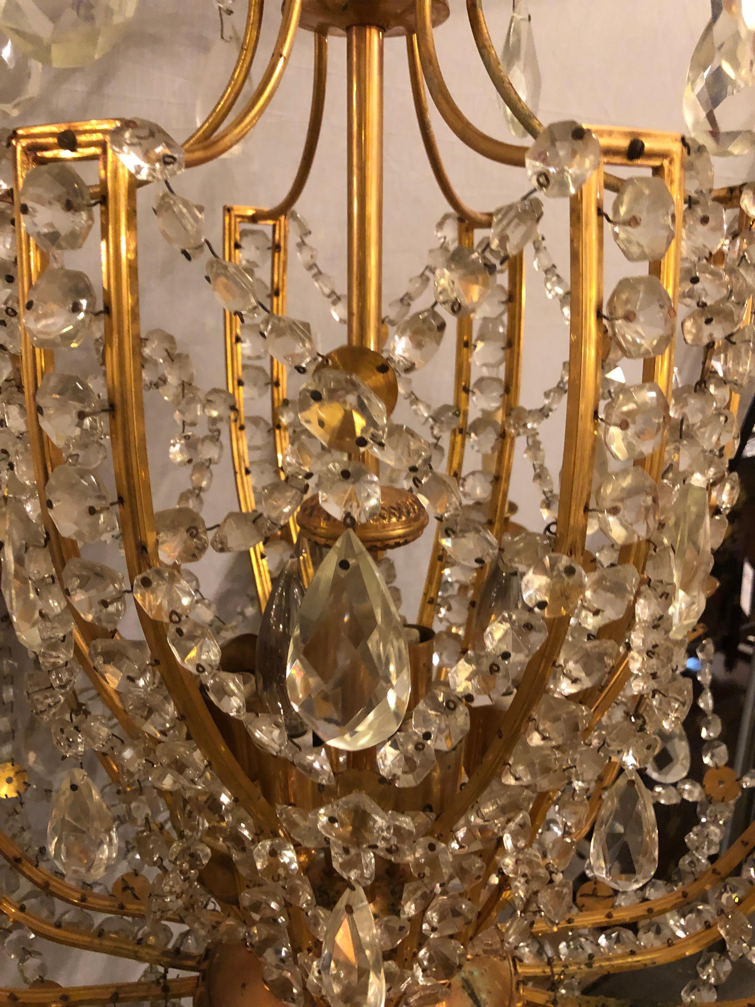 Fine Cut Crystal and Gilt Bronze Neoclassical Eighteen-Light Chandelier 6