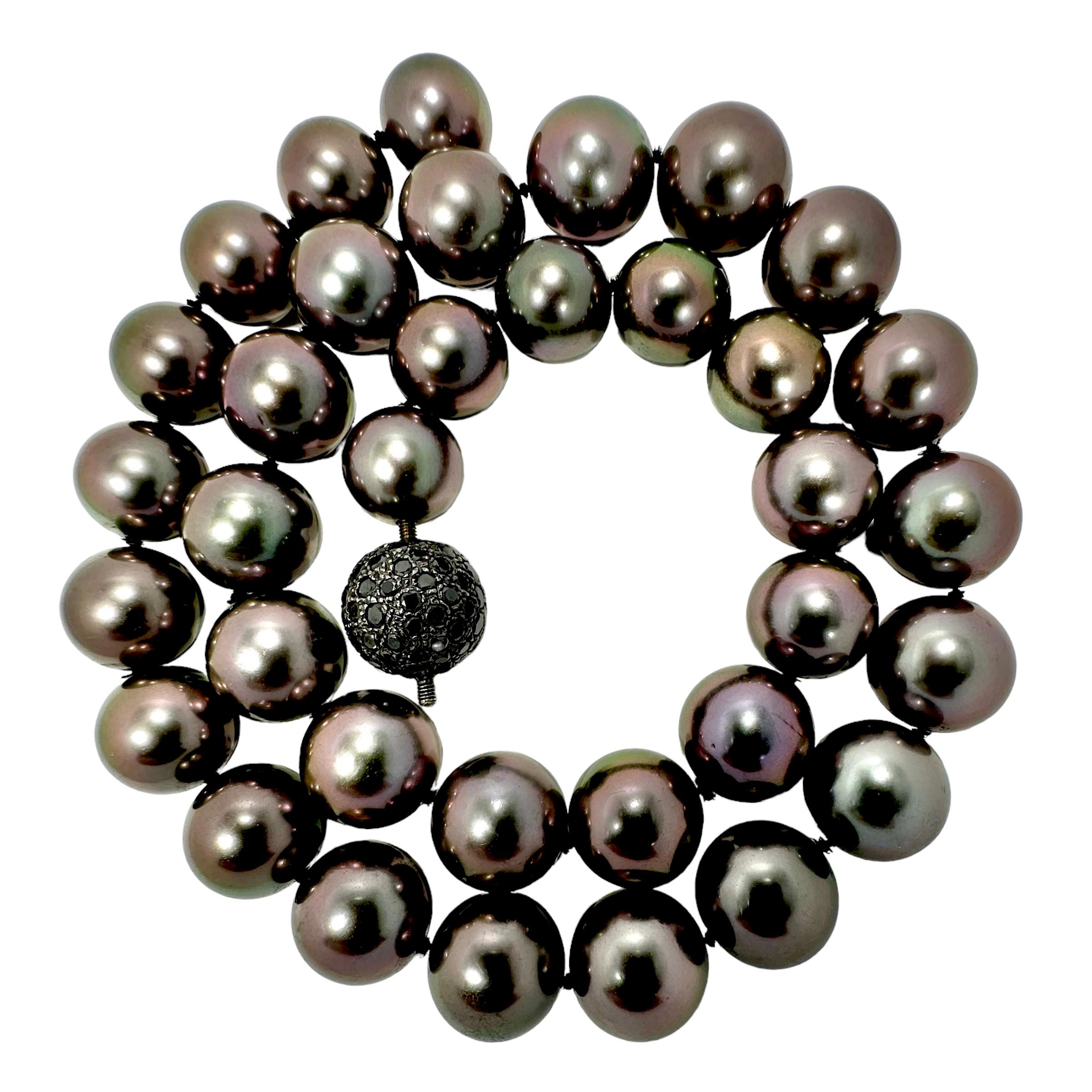 Modern Fine Dark Grey 19 Inch Tahitian Cultured Pearls w/ Black Diamond Ball Clasp For Sale