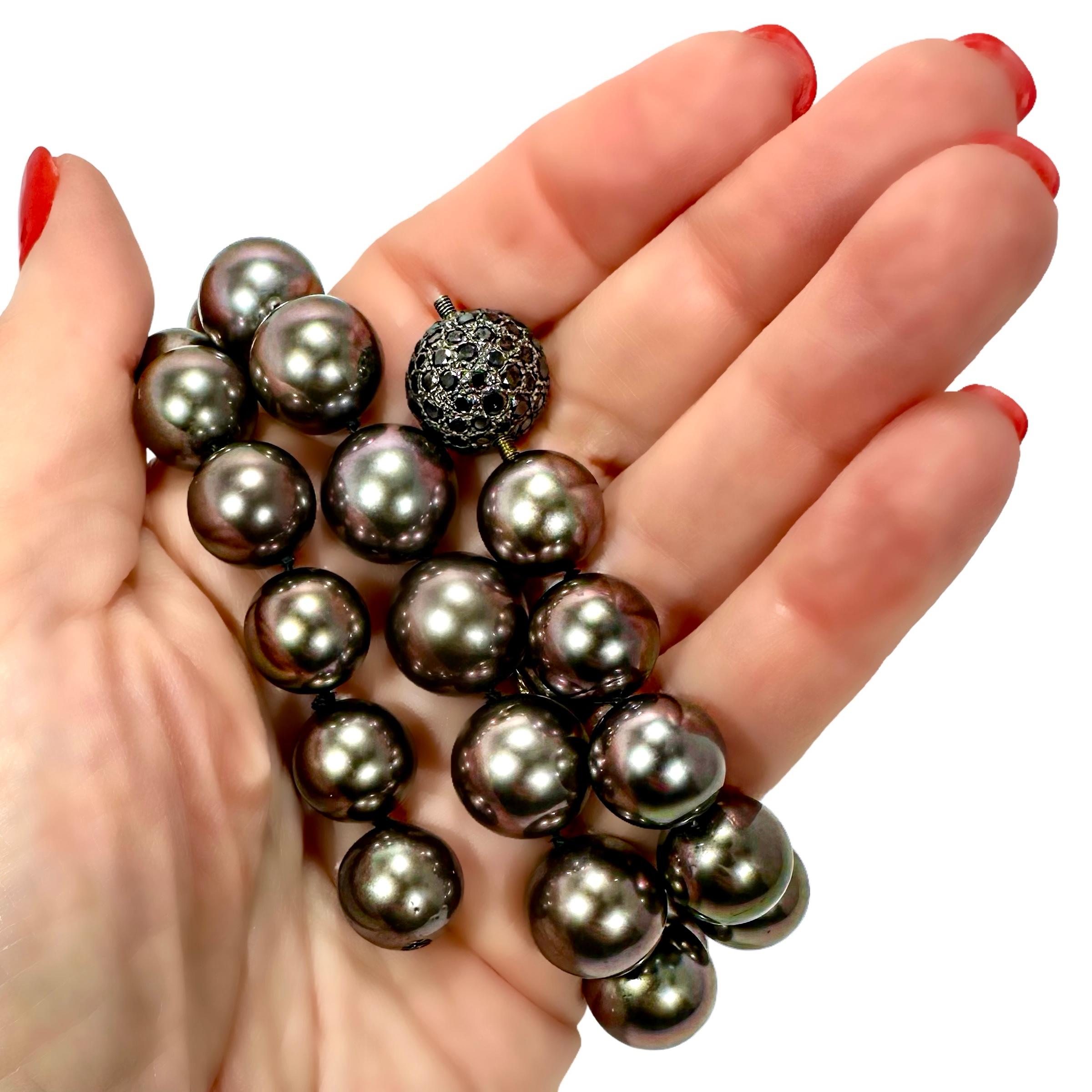 Fine Dark Grey 19 Inch Tahitian Cultured Pearls w/ Black Diamond Ball Clasp For Sale 1
