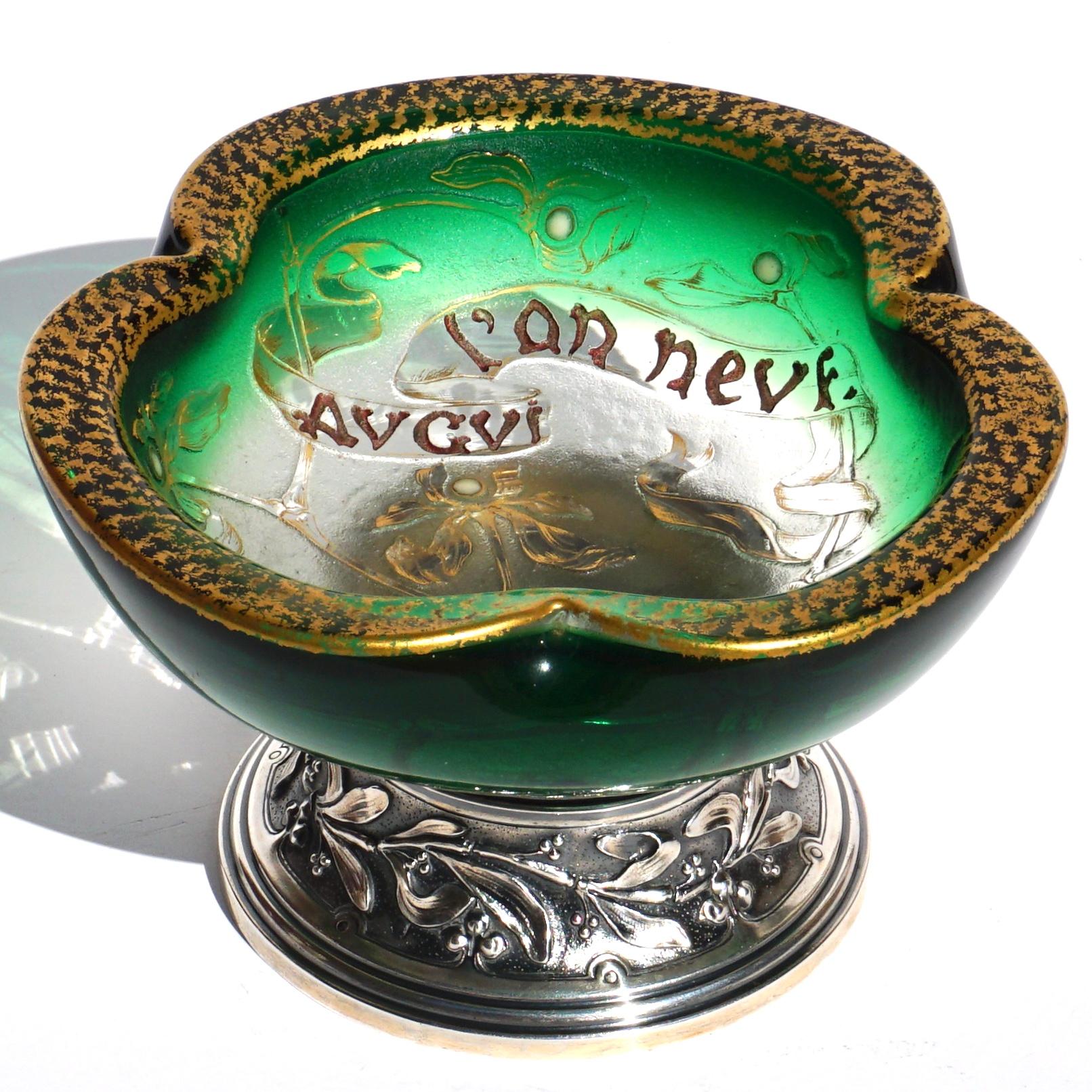 Feine Daum Nancy-Vase aus vergoldetem und emailliertem Silber mit Deckel aus Glas (Französisch) im Angebot