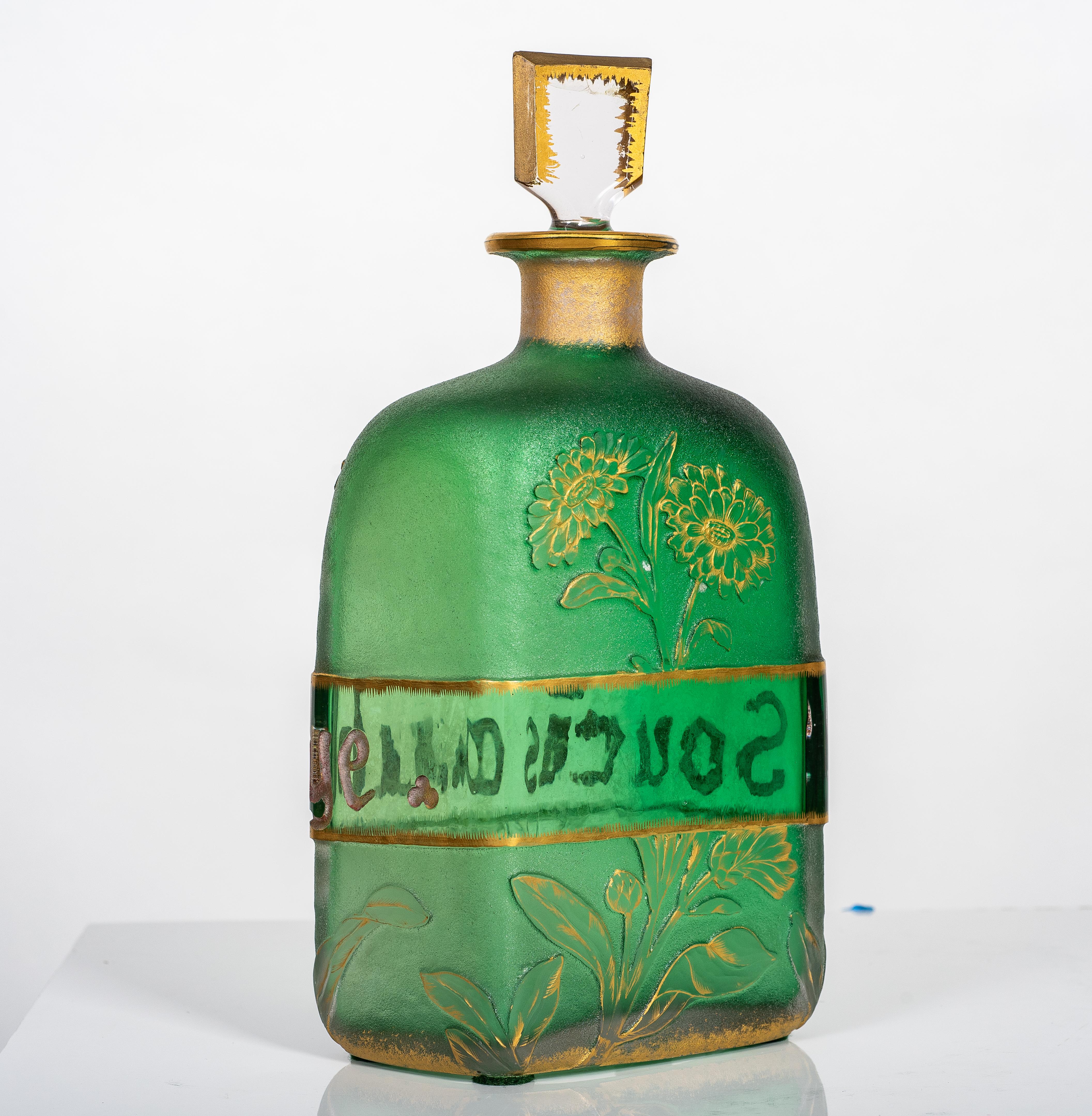 Fine Daum Nancy Glass Perfume Bottle France, circa 1910 In Good Condition For Sale In West Palm Beach, FL