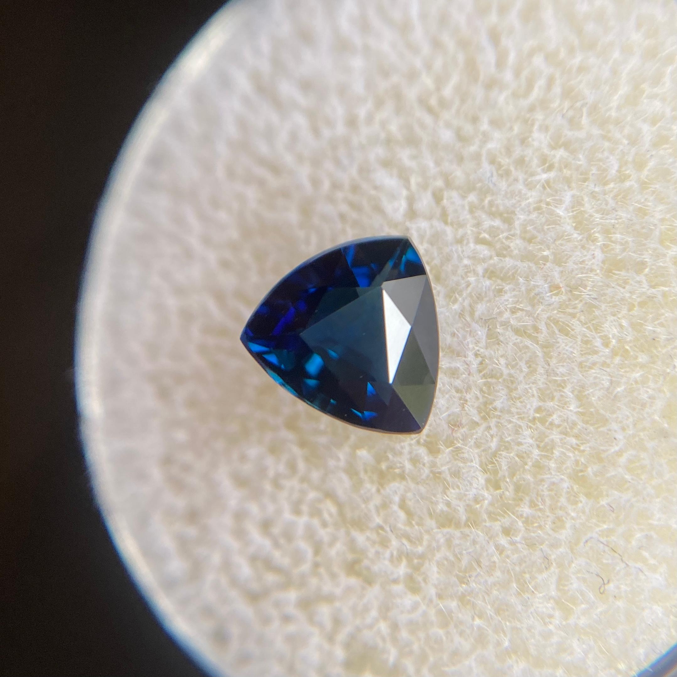 Fine Deep Royal Blue Australian Sapphire 1.27ct Triangle Trillion Cut Gem 5