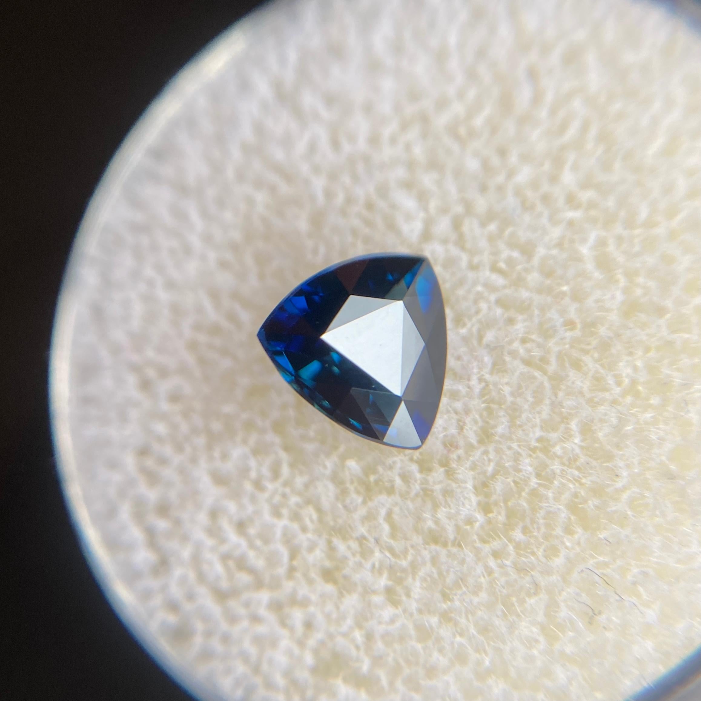 Fine Deep Royal Blue Australian Sapphire 1.27ct Triangle Trillion Cut Gem 6