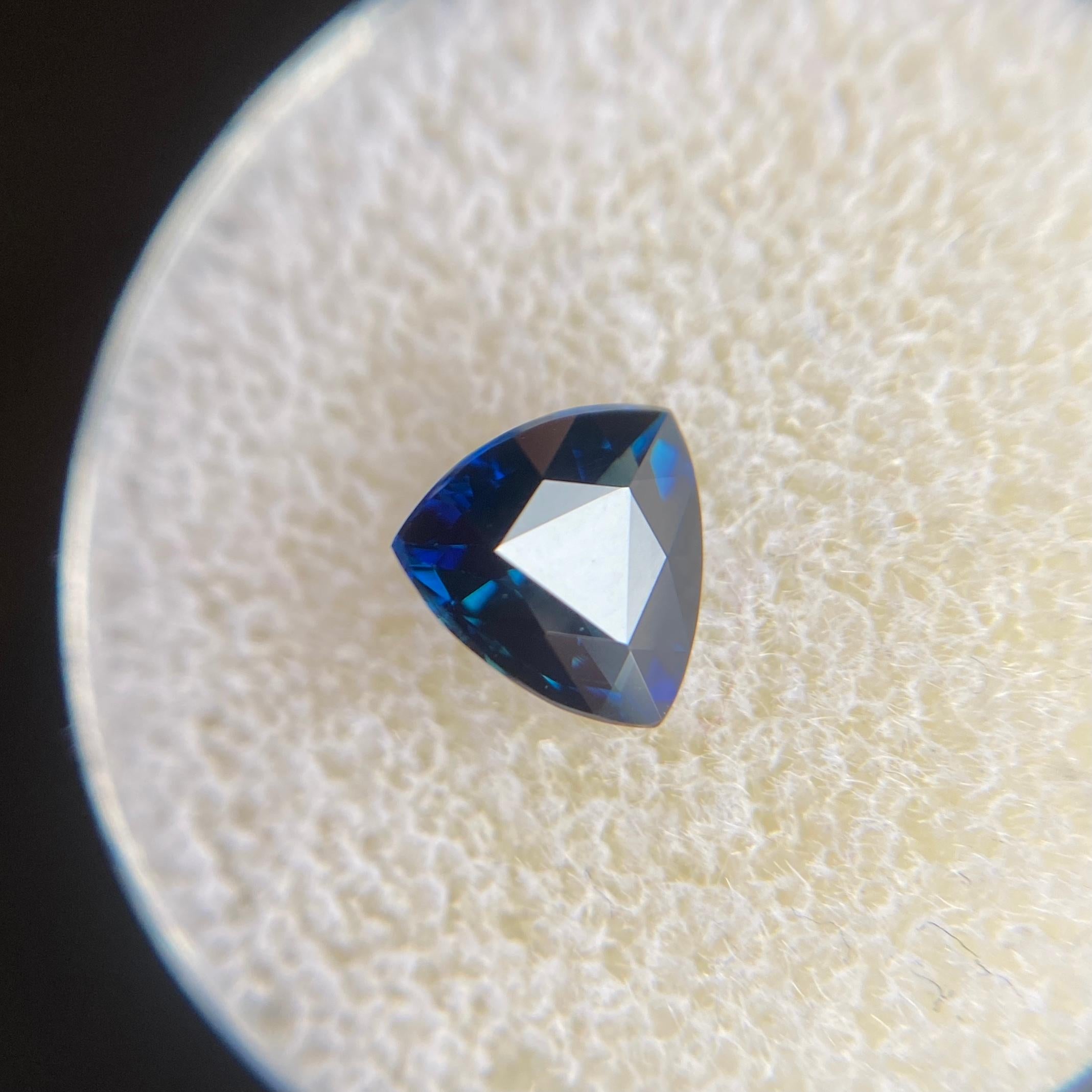 Fine Deep Royal Blue Australian Sapphire 1.27ct Triangle Trillion Cut Gem 7