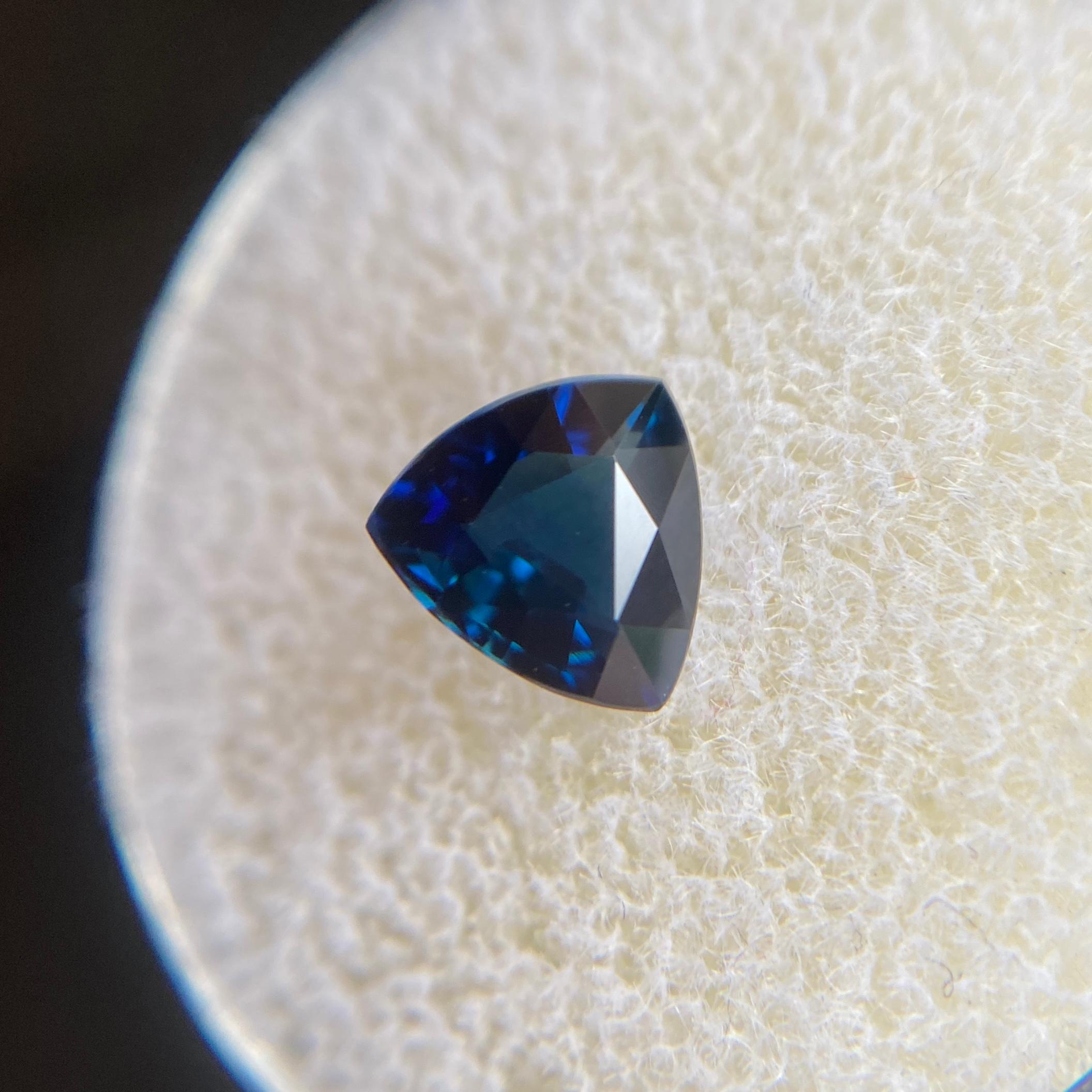 Women's or Men's Fine Deep Royal Blue Australian Sapphire 1.27ct Triangle Trillion Cut Gem