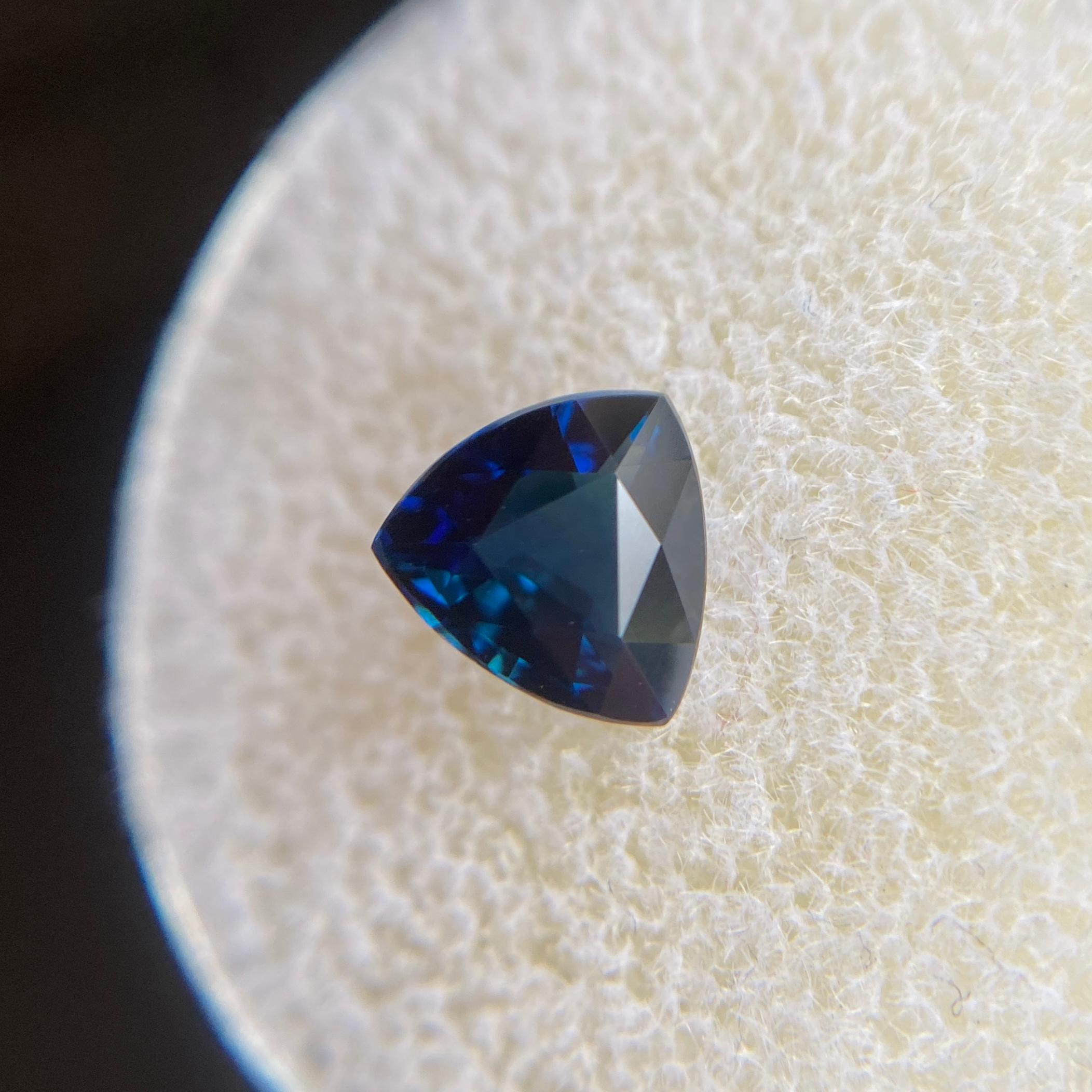 Fine Deep Royal Blue Australian Sapphire 1.27ct Triangle Trillion Cut Gem 2