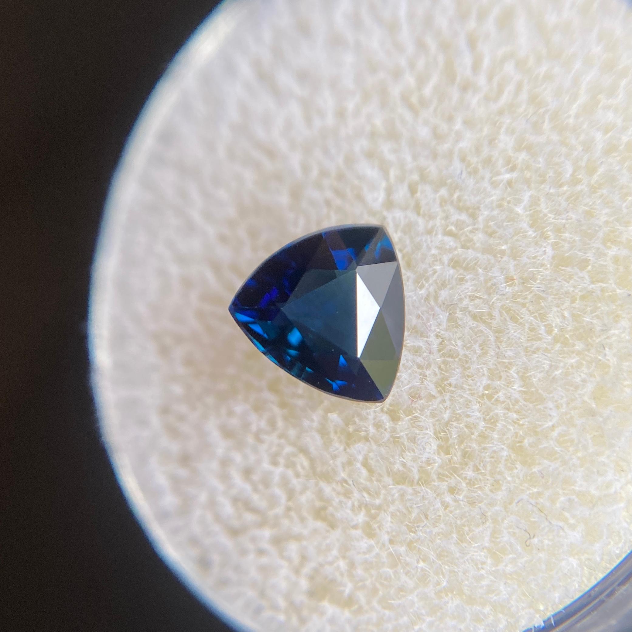 Fine Deep Royal Blue Australian Sapphire 1.27ct Triangle Trillion Cut Gem 3