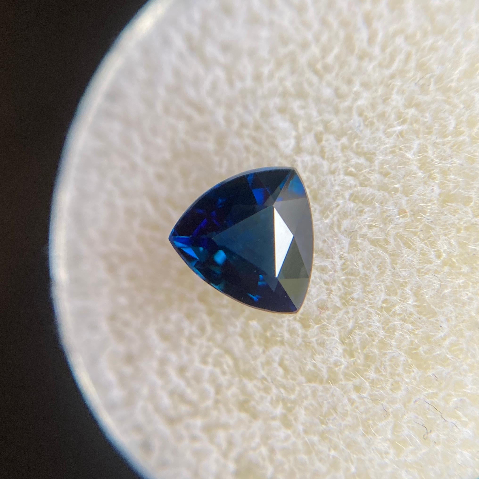 Fine Deep Royal Blue Australian Sapphire 1.27ct Triangle Trillion Cut Gem 4