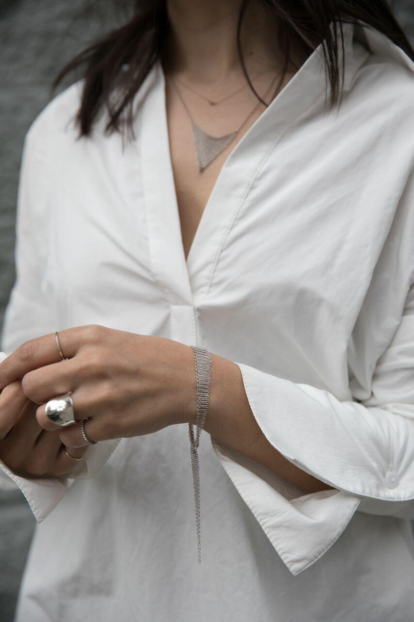 Sterling Kettenhemd Mesh Drape Armband abgestuftes spitzes Detail im Zustand „Neu“ in Bozeman, MT