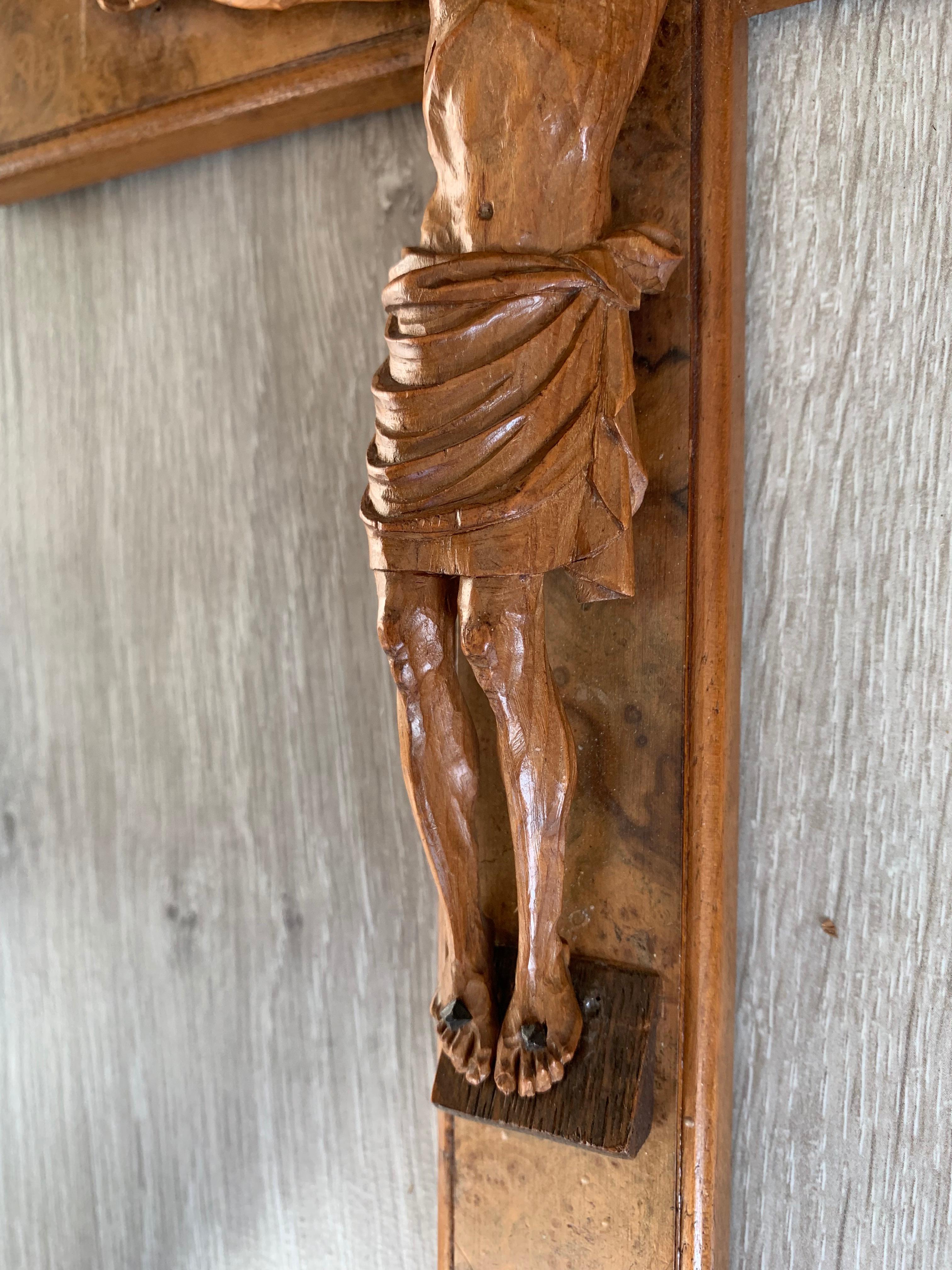 Art Deco Fine Detailed Early 1900s Carved Burl Walnut Wood Wall Crucifix Corpus of Christ