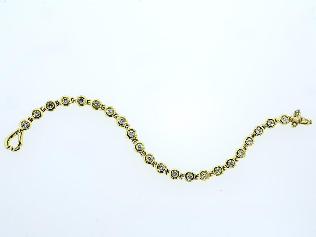 Bracelet à maillons souples en or jaune 18K et diamants fins en vente 3