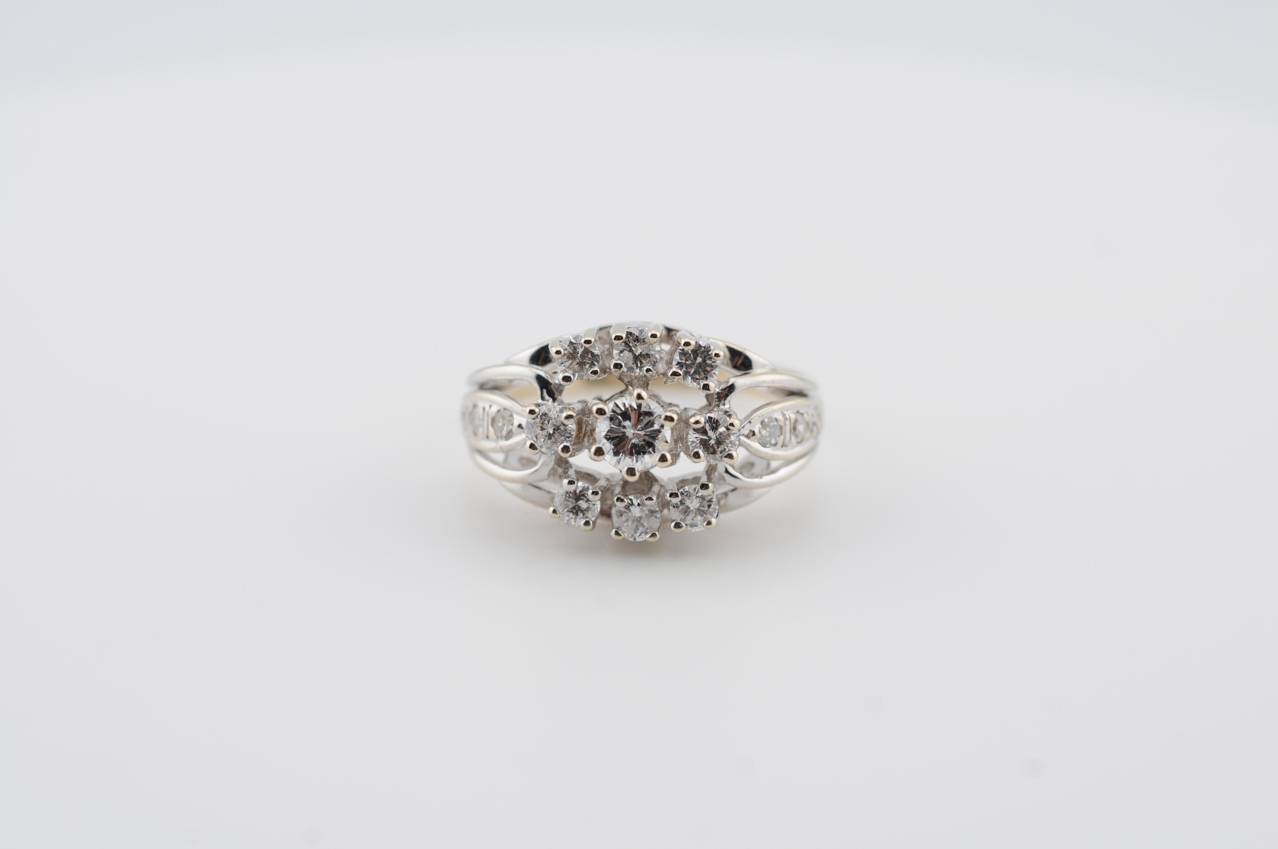 Estetismo Fine Diamond Cluster Ring  0.89ct VVS1 E–G in 14K White Gold in vendita
