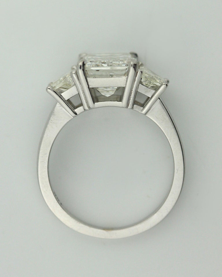 Fine Diamond Ring For Sale at 1stDibs