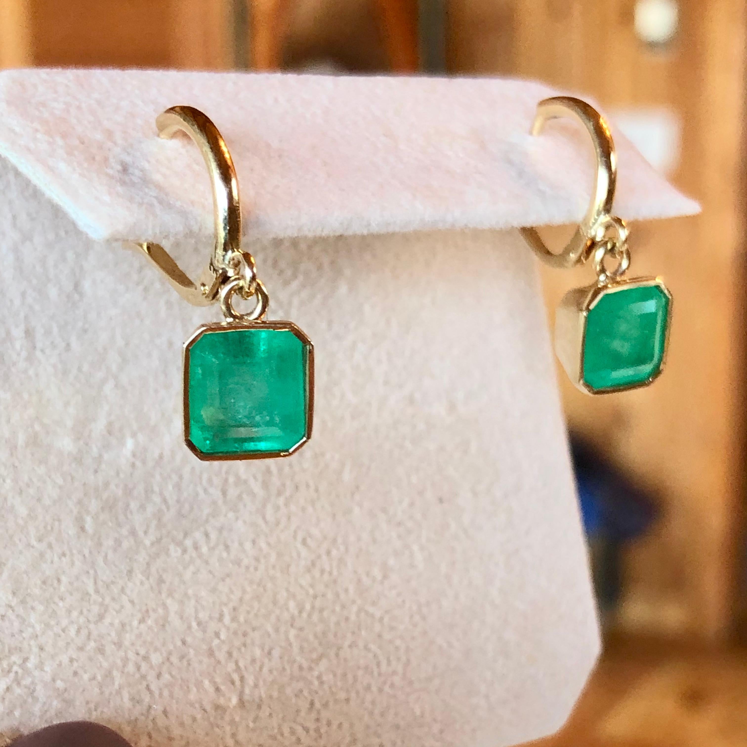 Emeralds Maravellous Drop 4.90 Carat Natural Colombian Emerald Earrings 18K 7