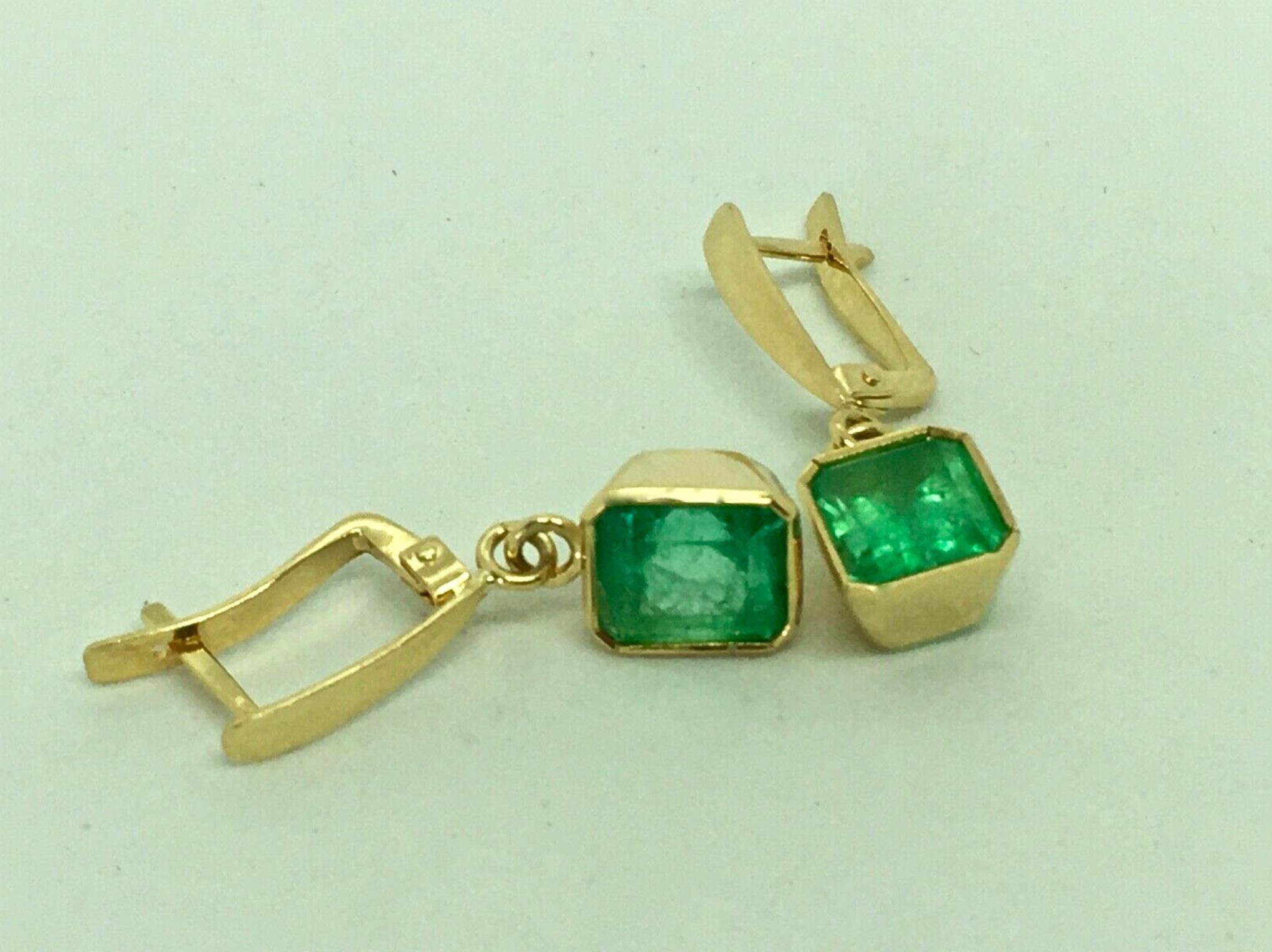 Emerald Cut Fine Drop 4.00 Carat Colombian Emerald Earrings  18 Karat 