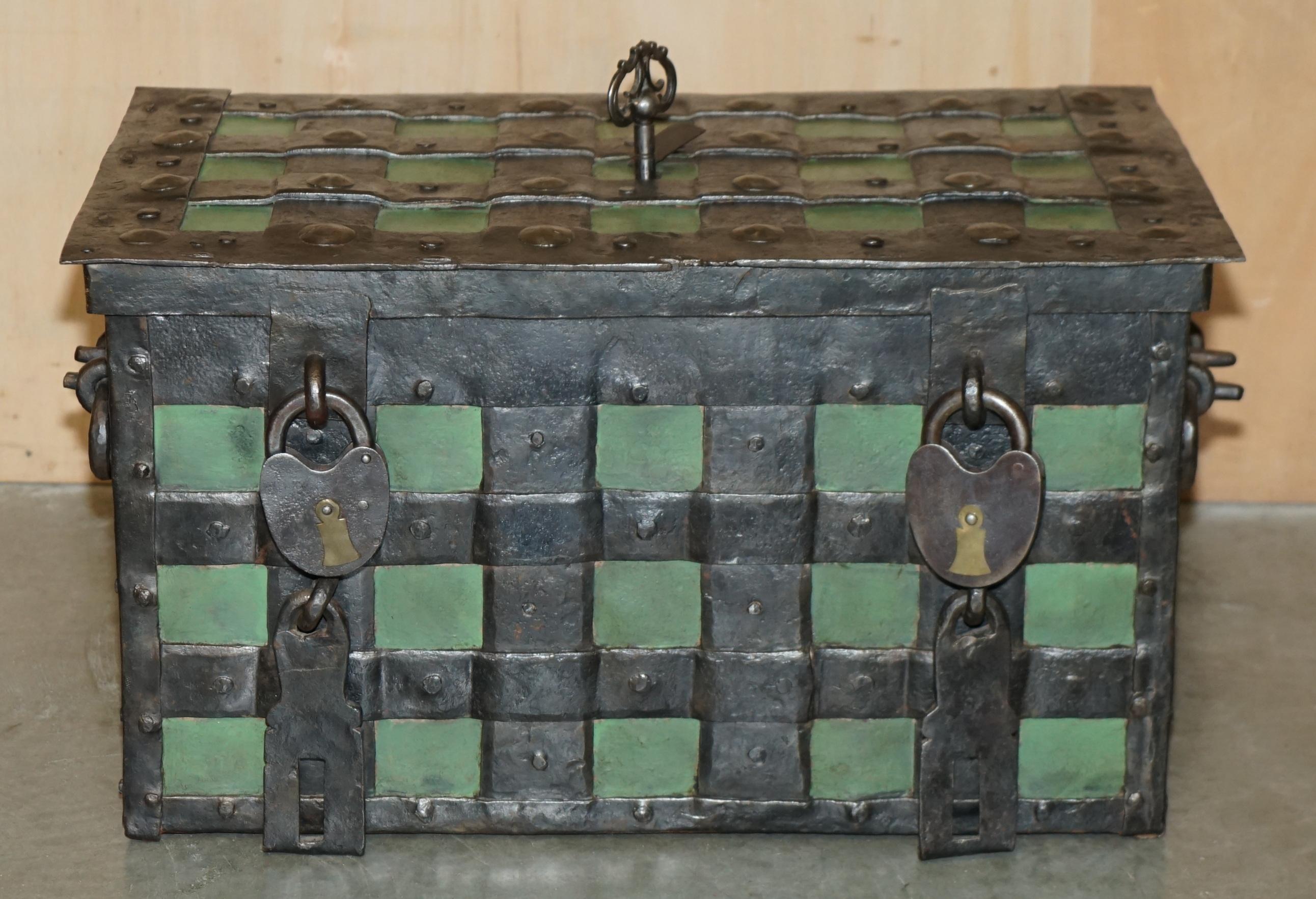 Charles II FINE EARLY 17TH CENTURY GERMAN WROUGHT IRON SAFE CHEST TRUNK WiTH ORIGINAL KEY For Sale
