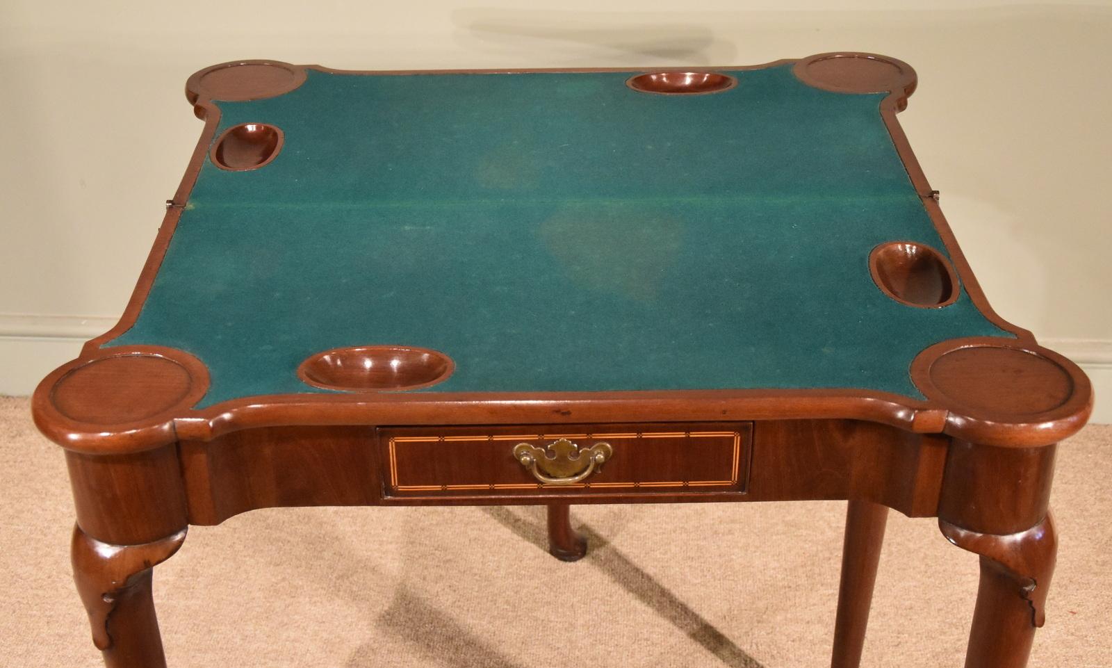 Fine Early 18th Century Inlaid Pad Foot Card Table In Good Condition For Sale In Wiltshire, GB