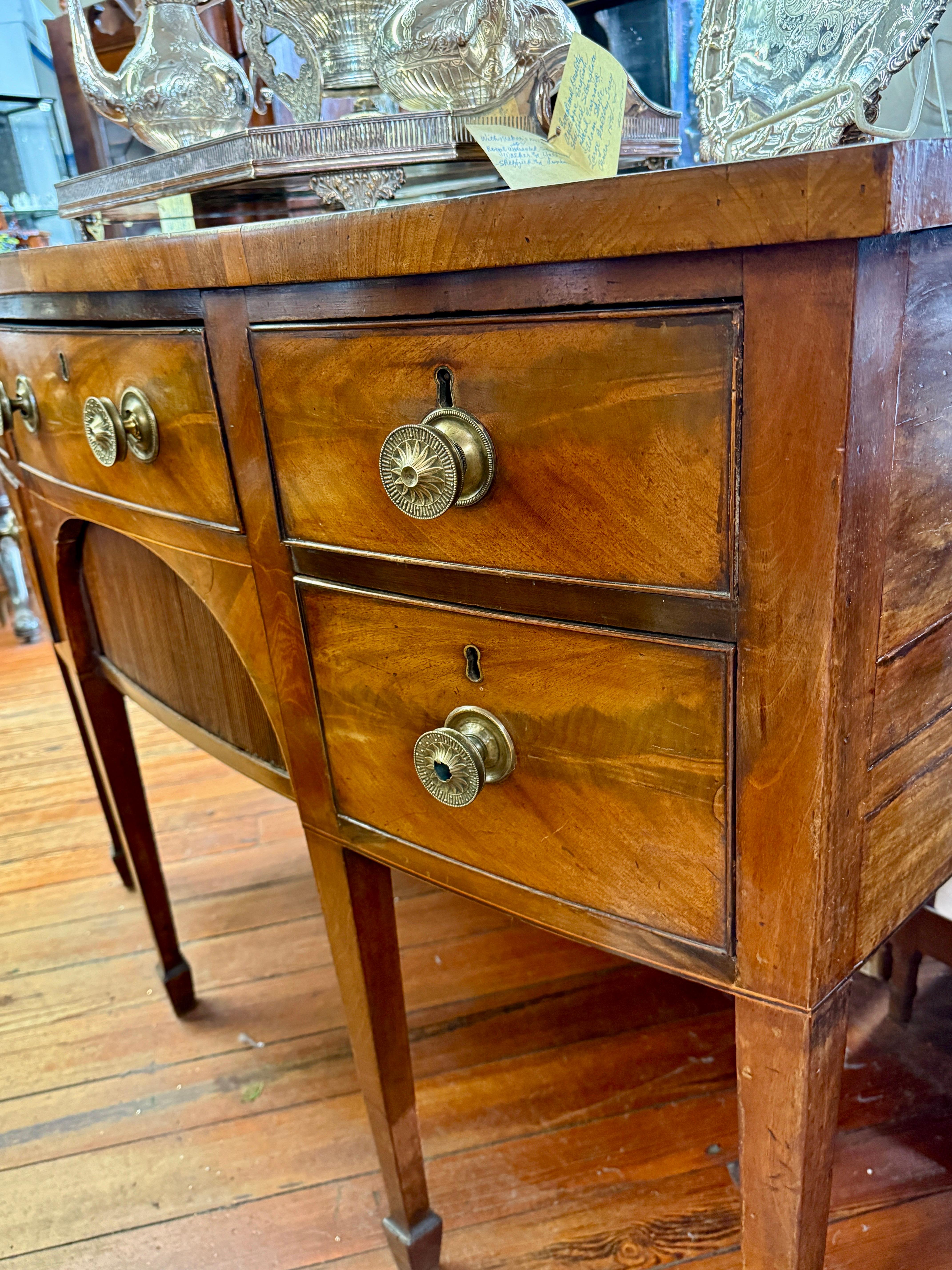 19th Century Fine Early 19th C. Geo. III Figured Mahogany Bowfront Hepplewhite Sideboard For Sale