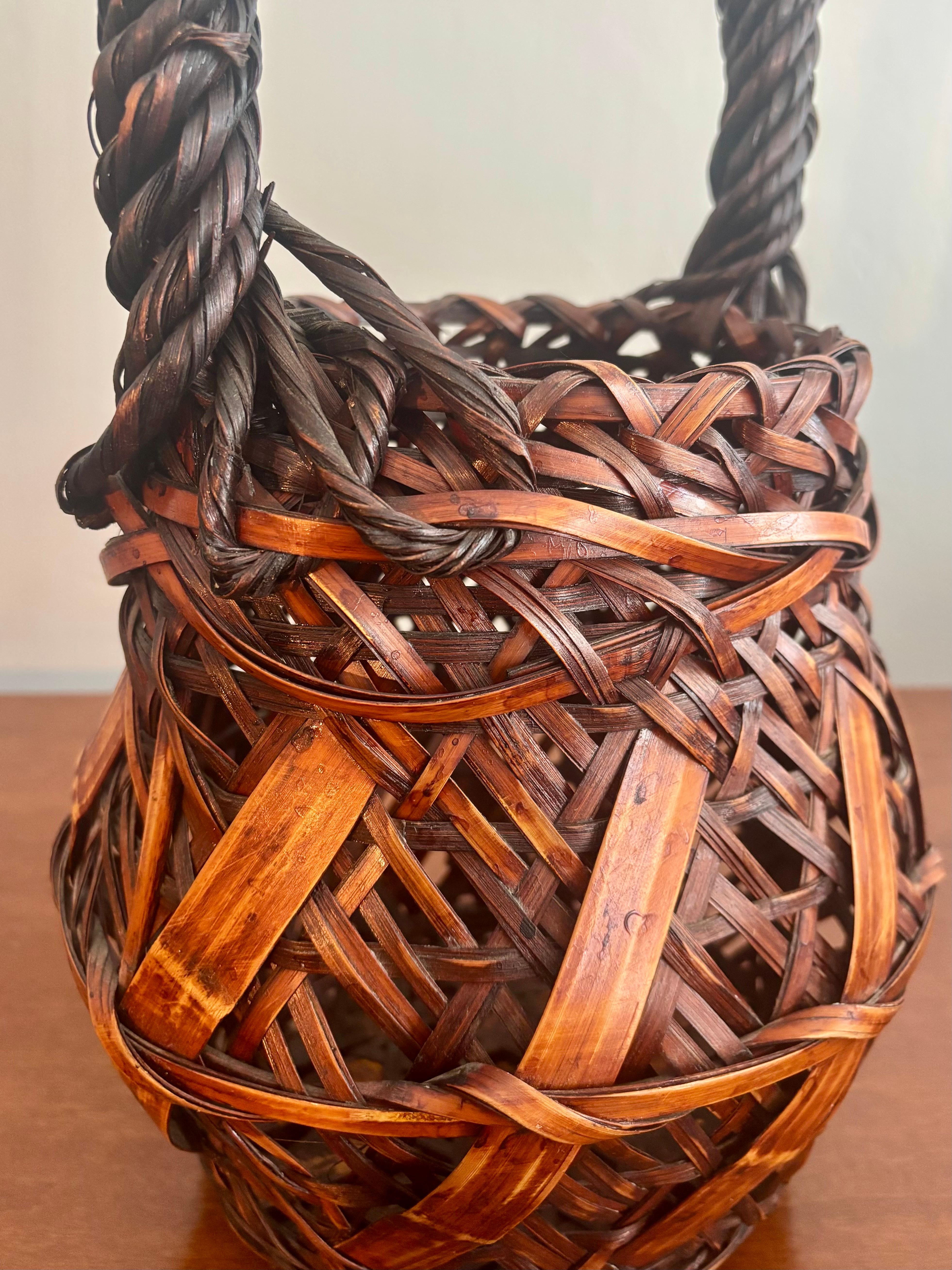 20th Century Fine Early 20th C. Japanese Bamboo Ikebana Basket For Sale