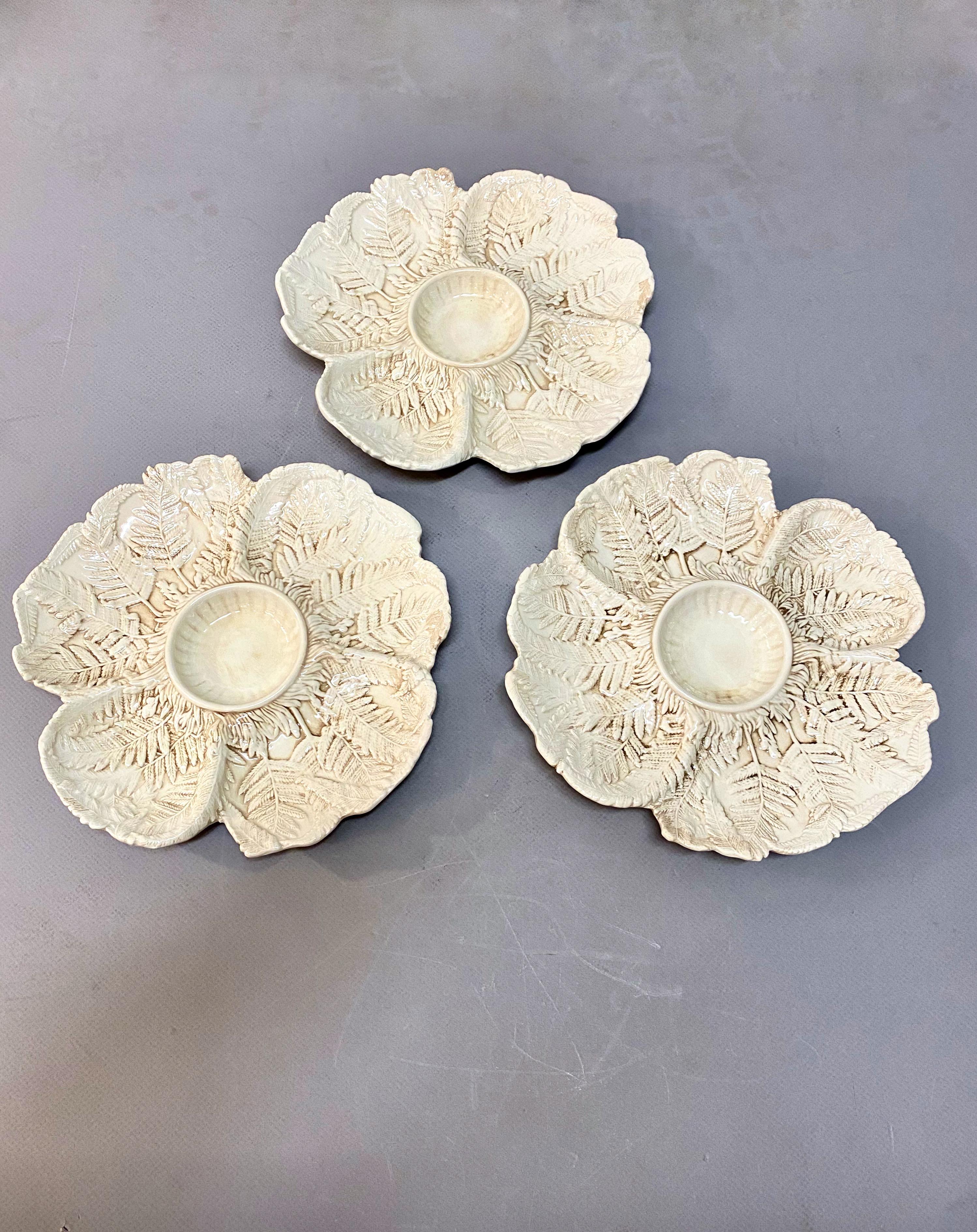 Fine Early 20th Century Fern Leaf Artichoke Plates, Set of 12 In Good Condition In Pasadena, CA