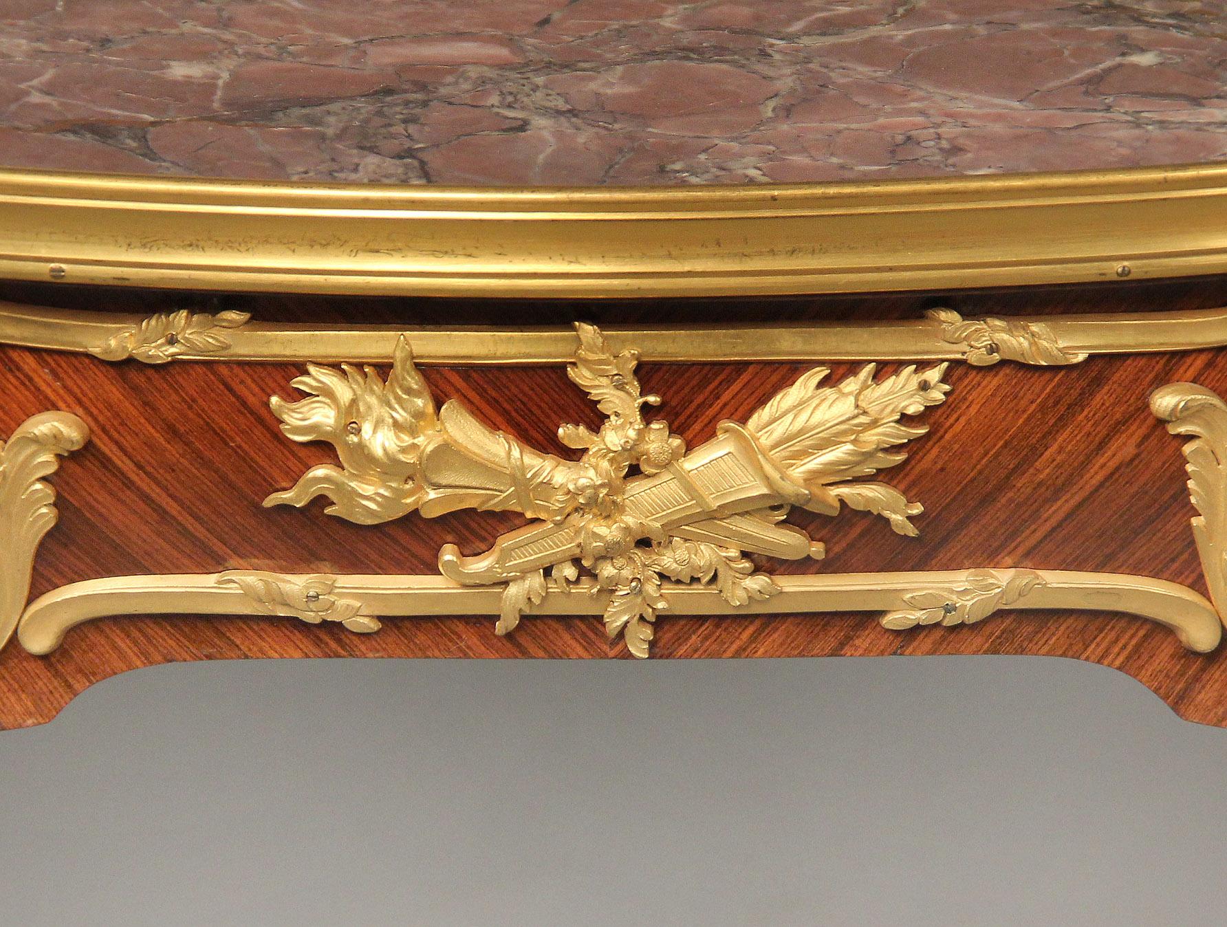Fine Early 20th Century Gilt Bronze Mounted Side/Writing Table by François Linke In Good Condition For Sale In New York, NY