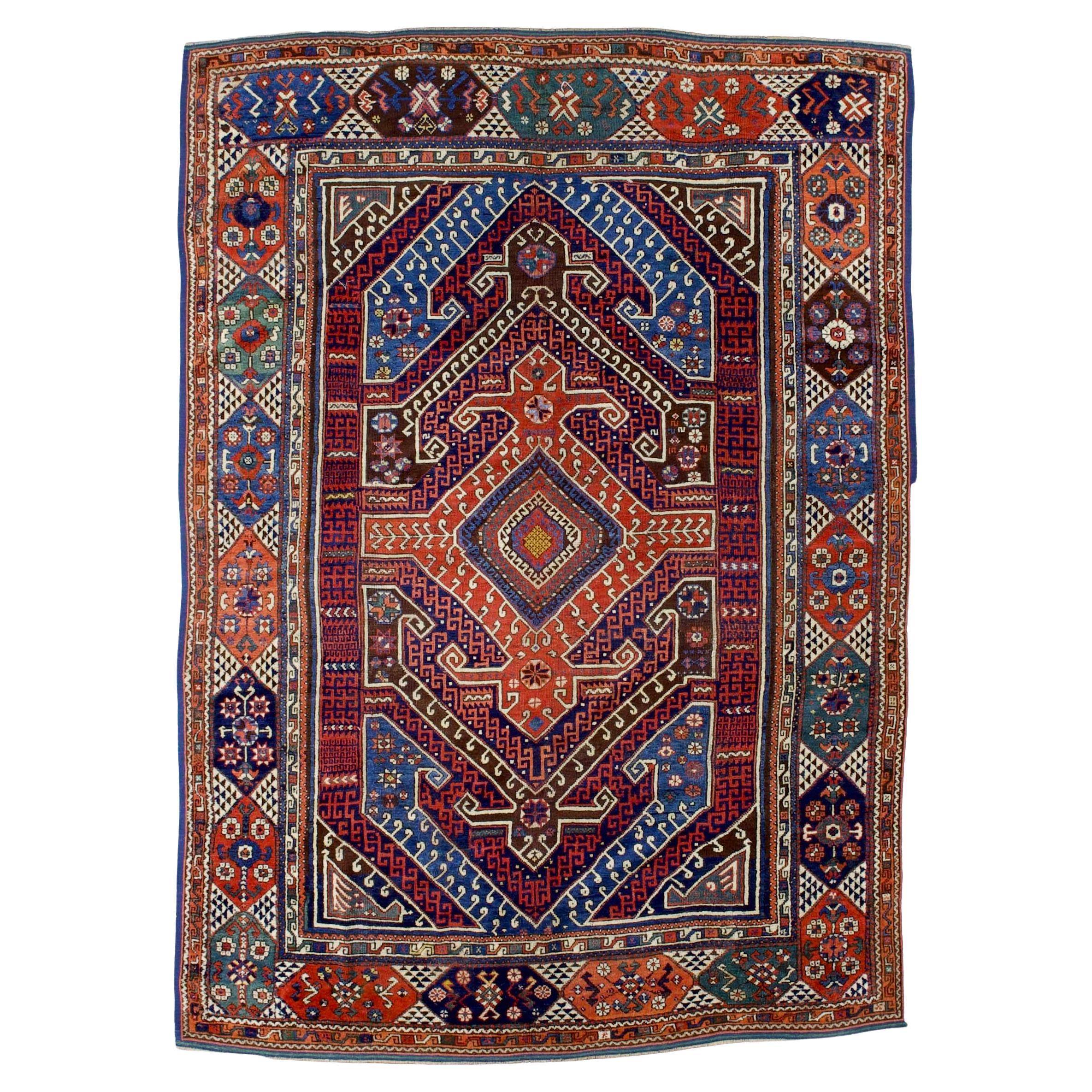 Tapis Anatolien ancien (Bergamo) 7'1" x 10'1" en vente