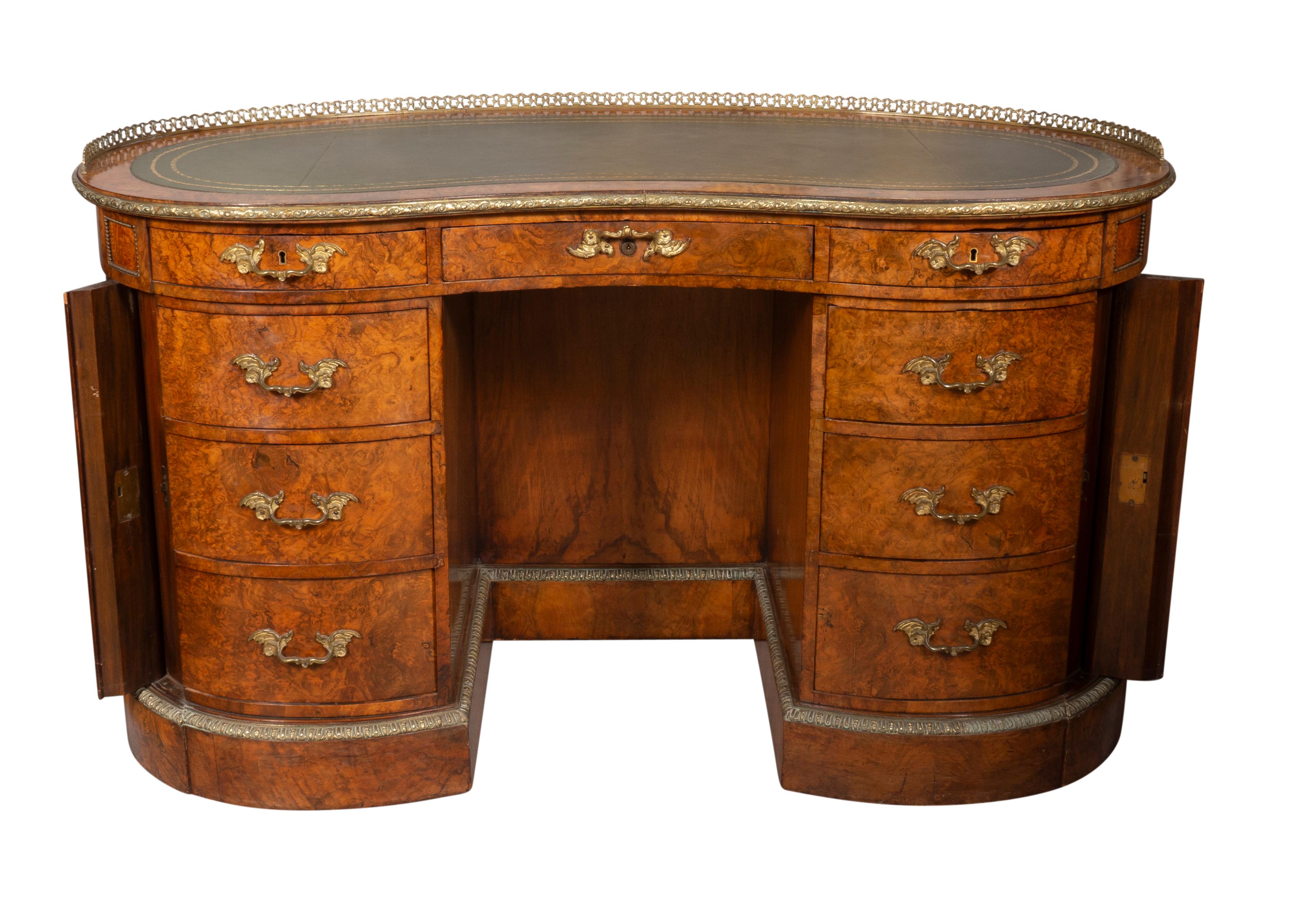 Fine Early Victorian Burl Walnut Kidney Shaped Desk For Sale 13