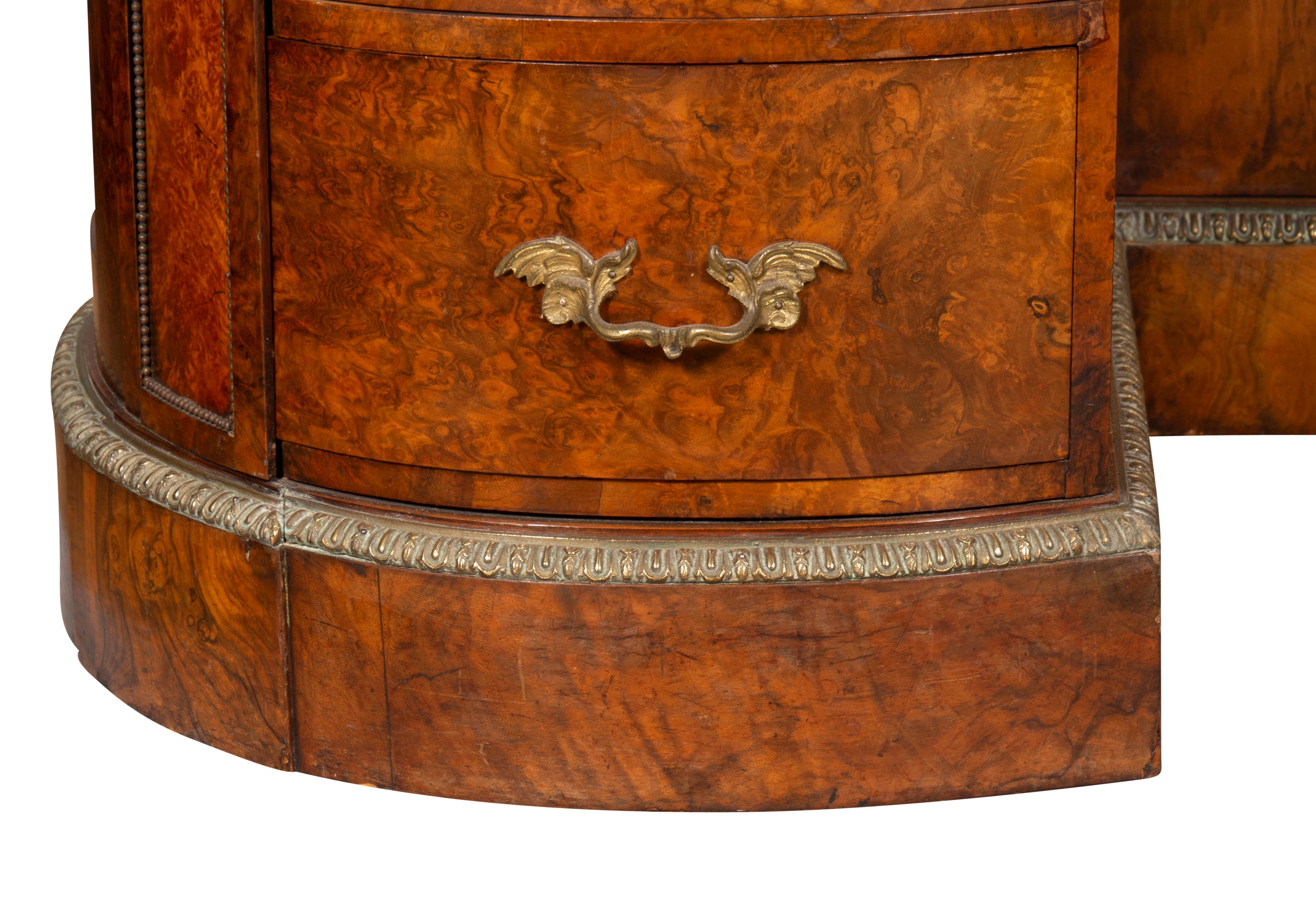 English Fine Early Victorian Burl Walnut Kidney Shaped Desk For Sale