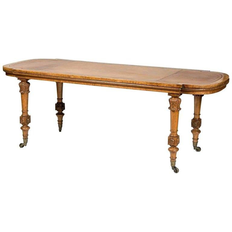 Fine Early Victorian Carved Maple and Tiger Maple Library Table/Writing Table In Excellent Condition In Sheffield, MA