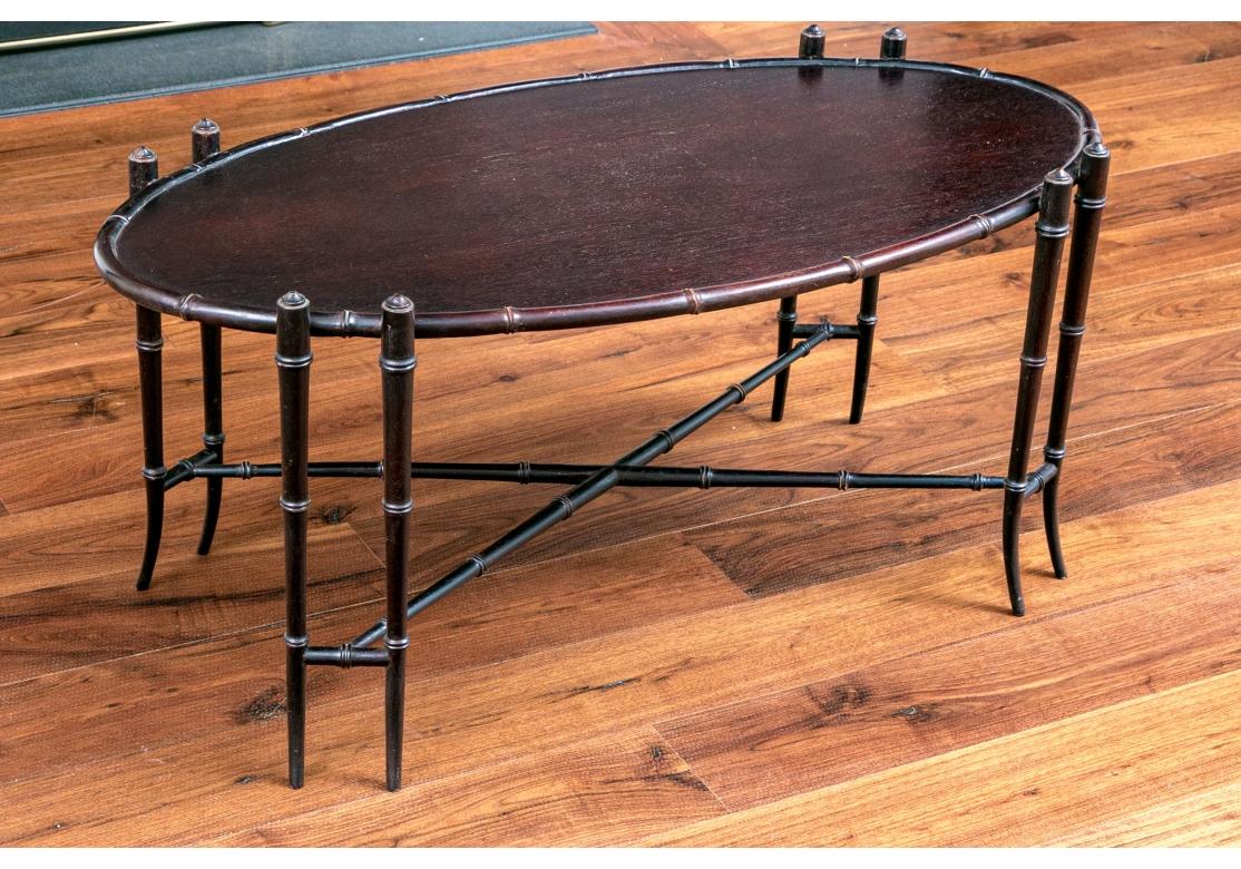 Mesa Cocktail Ovalada Ebonizada Faux Bambú By Hickory Chair en venta 8