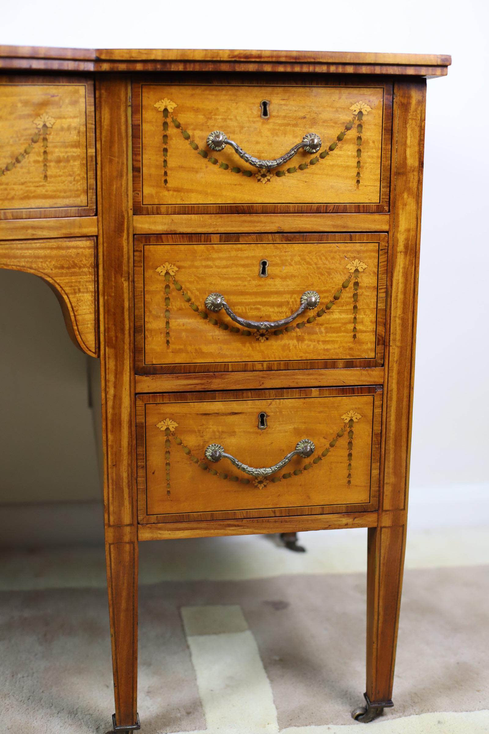 Fine Edwardian Neoclassical Revival Satinwood Desk 10