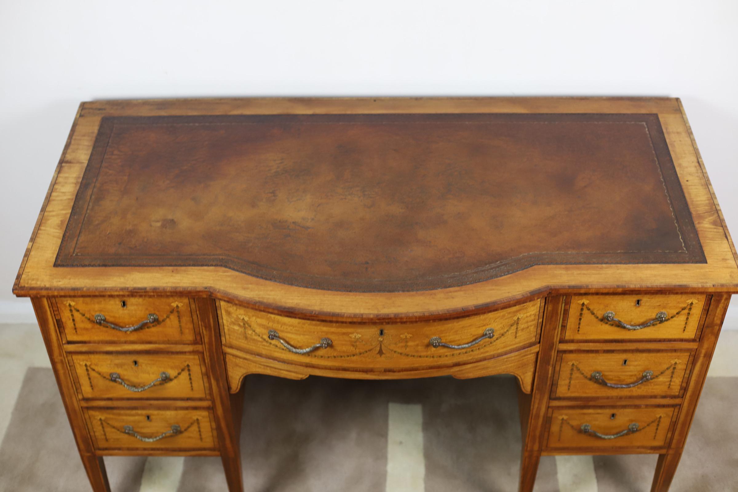 Fine Edwardian Neoclassical Revival Satinwood Desk 12